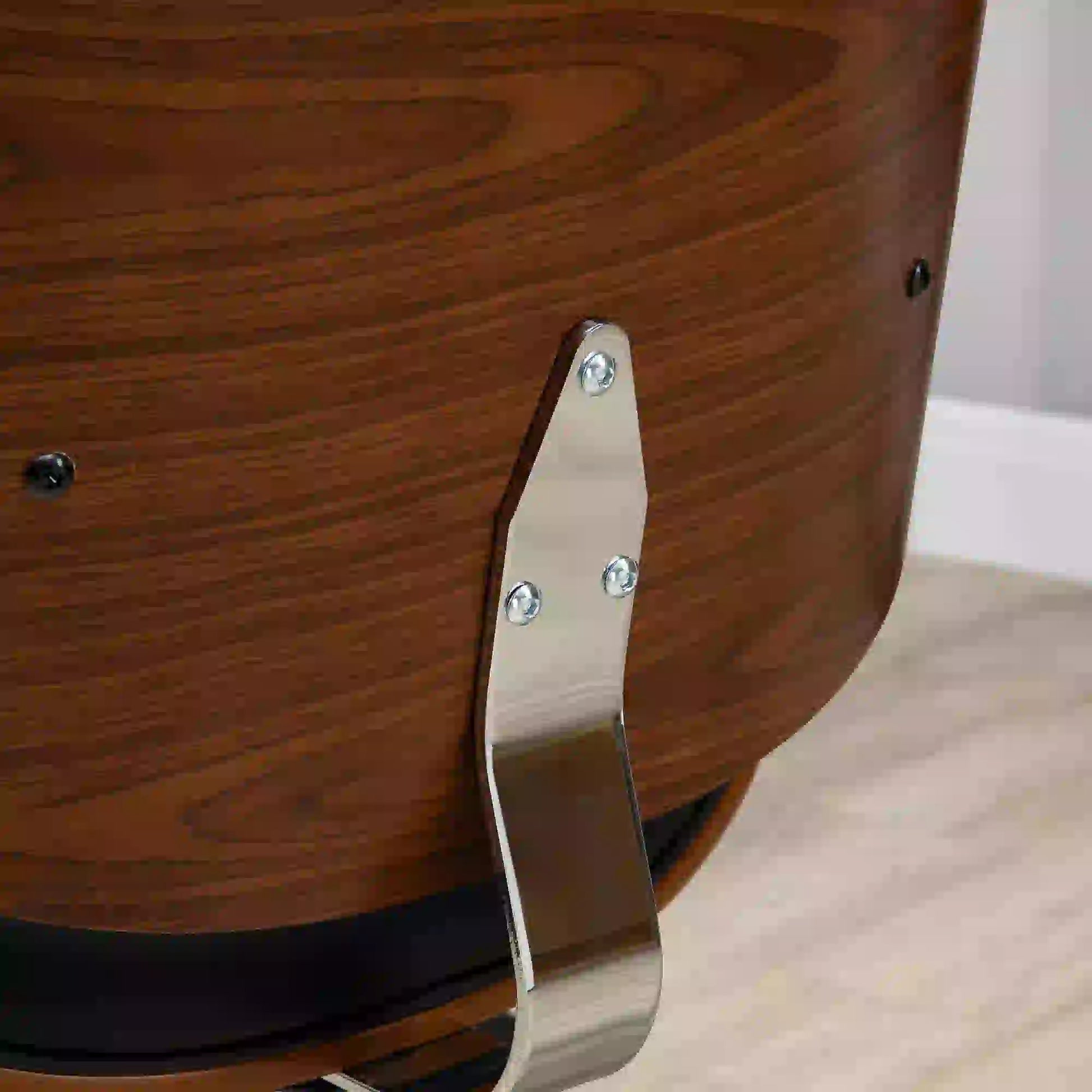 Faux Leather Bentwood Office Chair, 360 Swivel Wheels, Adjustable Height, Black Task Chairs at Gallery Canada