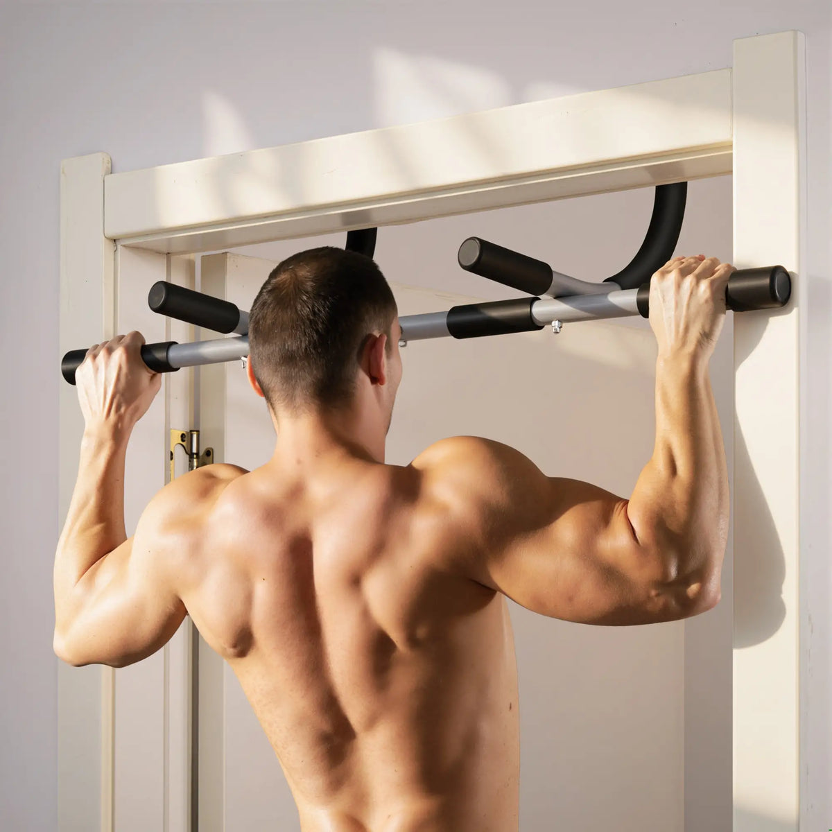 Doorway Pull-Up Bar, Home Fitness Horizontal Chin-Up Bar, Grey Strength Training Equipment at Gallery Canada
