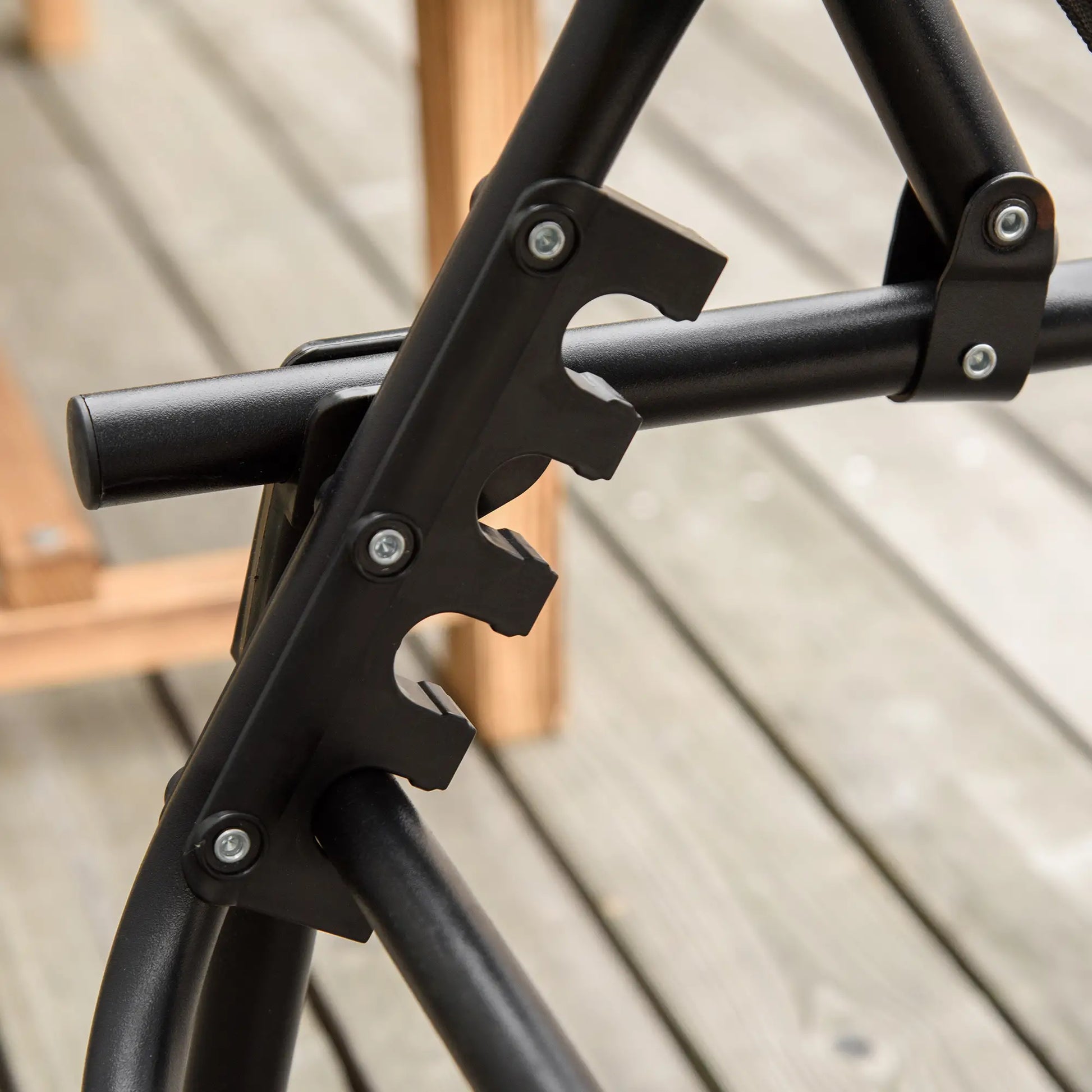 Outdoor Folding Lounge Chair, 4-Level Adjustable, Black Lounger Chairs at Gallery Canada