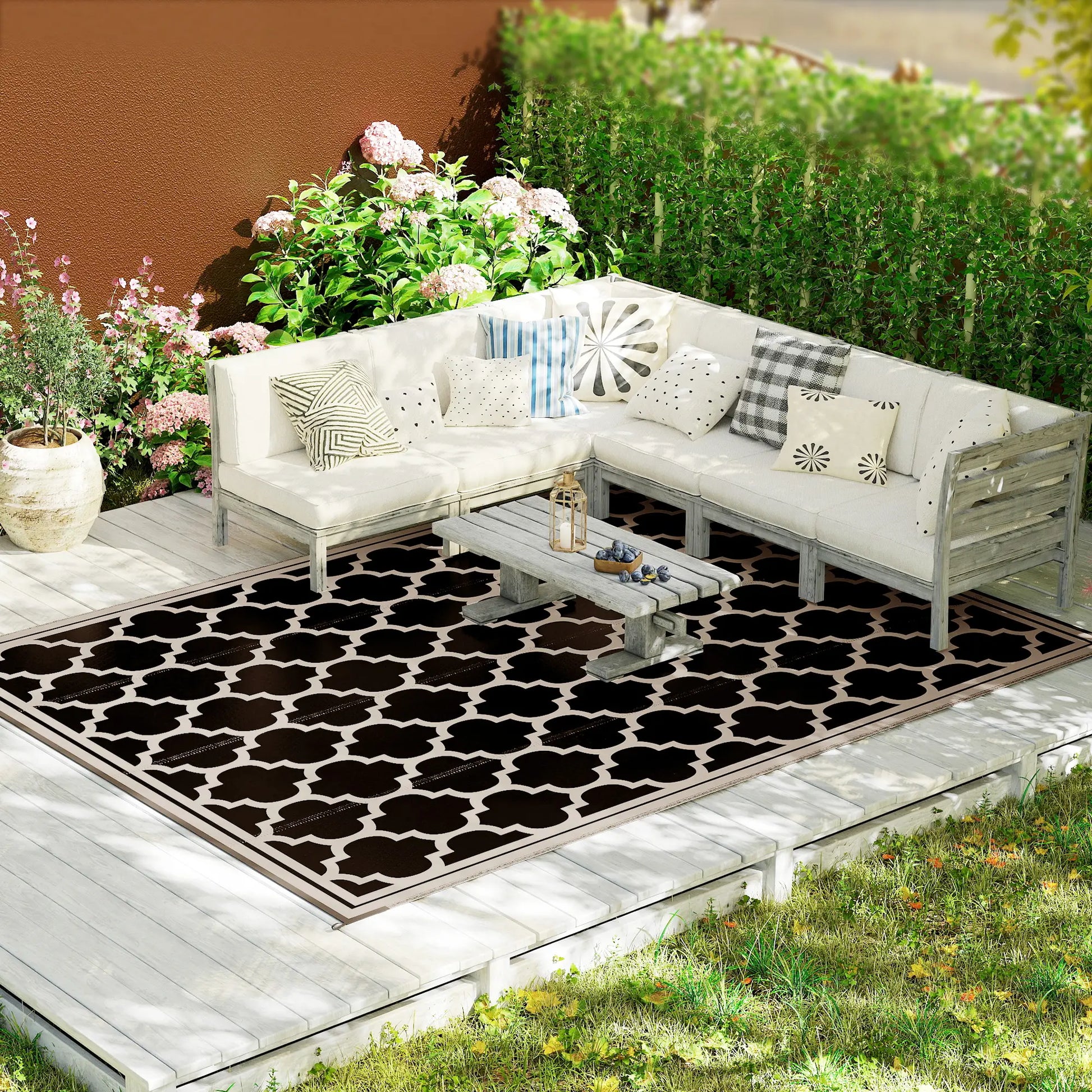 9'x12' Reversible Outdoor RV Rug, Patio Mat, Black Outdoor Reversible Rugs at Gallery Canada