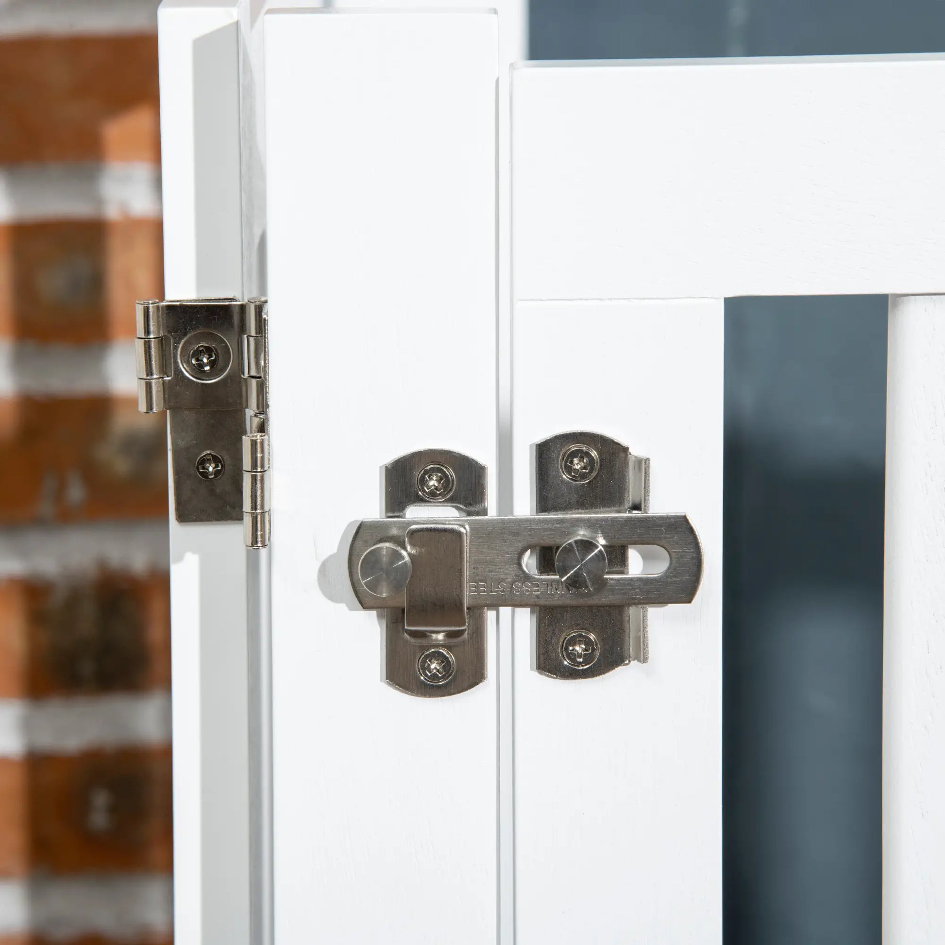 23.5"H Foldable Dog Gate with Door, 4 Panels, White Houses, Kennels & Pens at Gallery Canada
