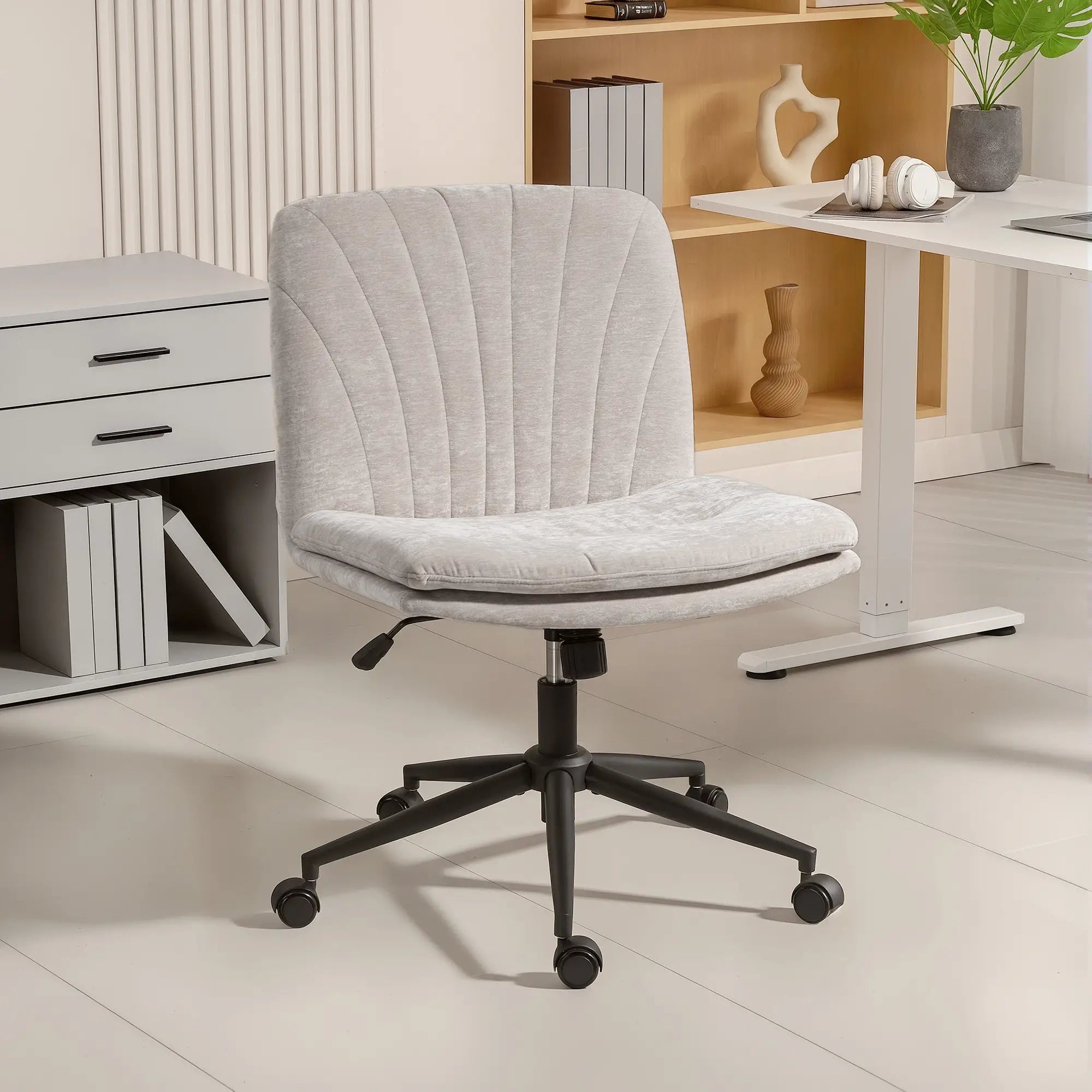 Criss Cross Chair with Wheels, Wide Office Chair, No Arms, Adjustable Height, Tilting, Beige Task Chairs at Gallery Canada