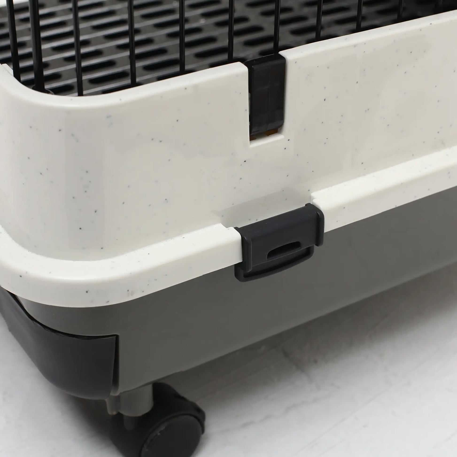 28"H 2-Level Rabbit Hutch, Lockable Wheels, Slide-Out Tray, Black Rabbit Hutch at Gallery Canada