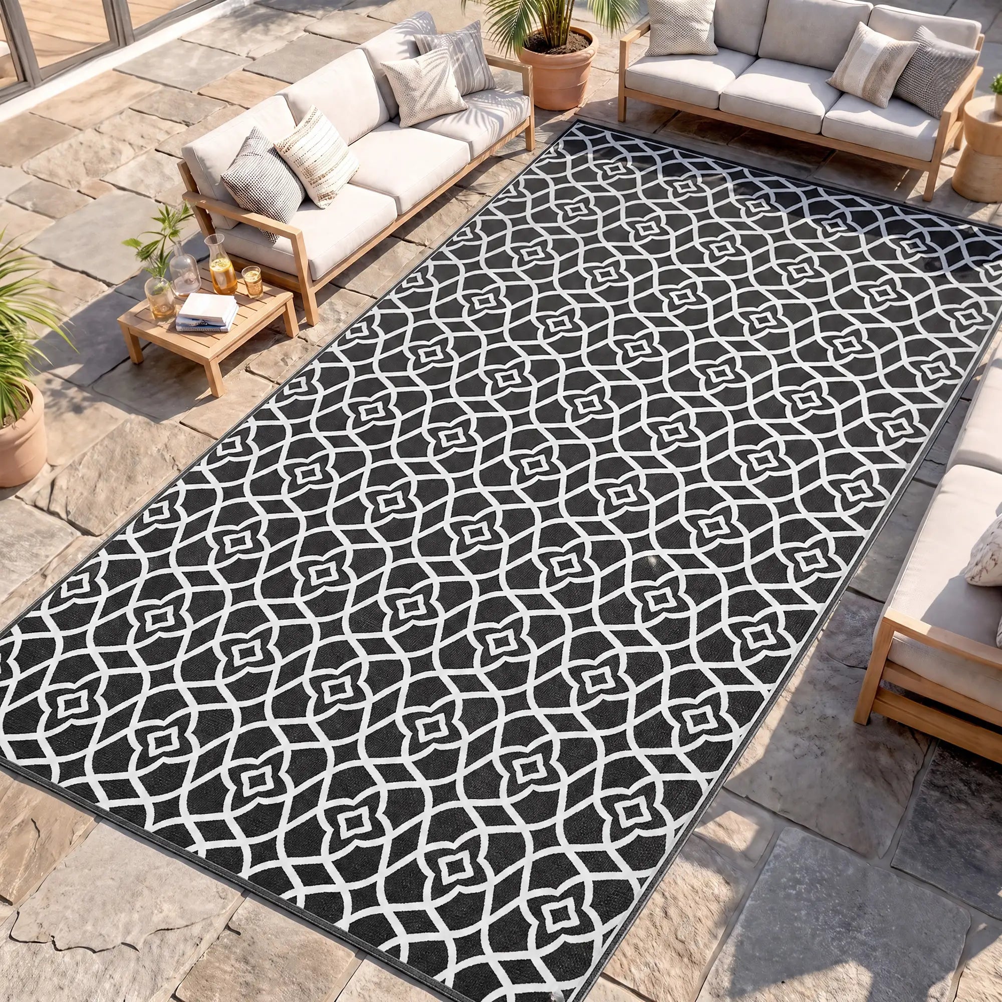 Reversible Outdoor Rug, Waterproof, 9' x 18', Clover, Black and White Outdoor Reversible Rugs at Gallery Canada