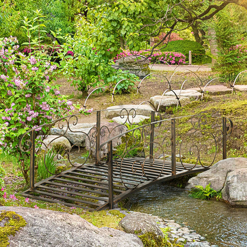 6FT Steel Garden Bridge, Decorative Arc Landscaping Bridge, Brown