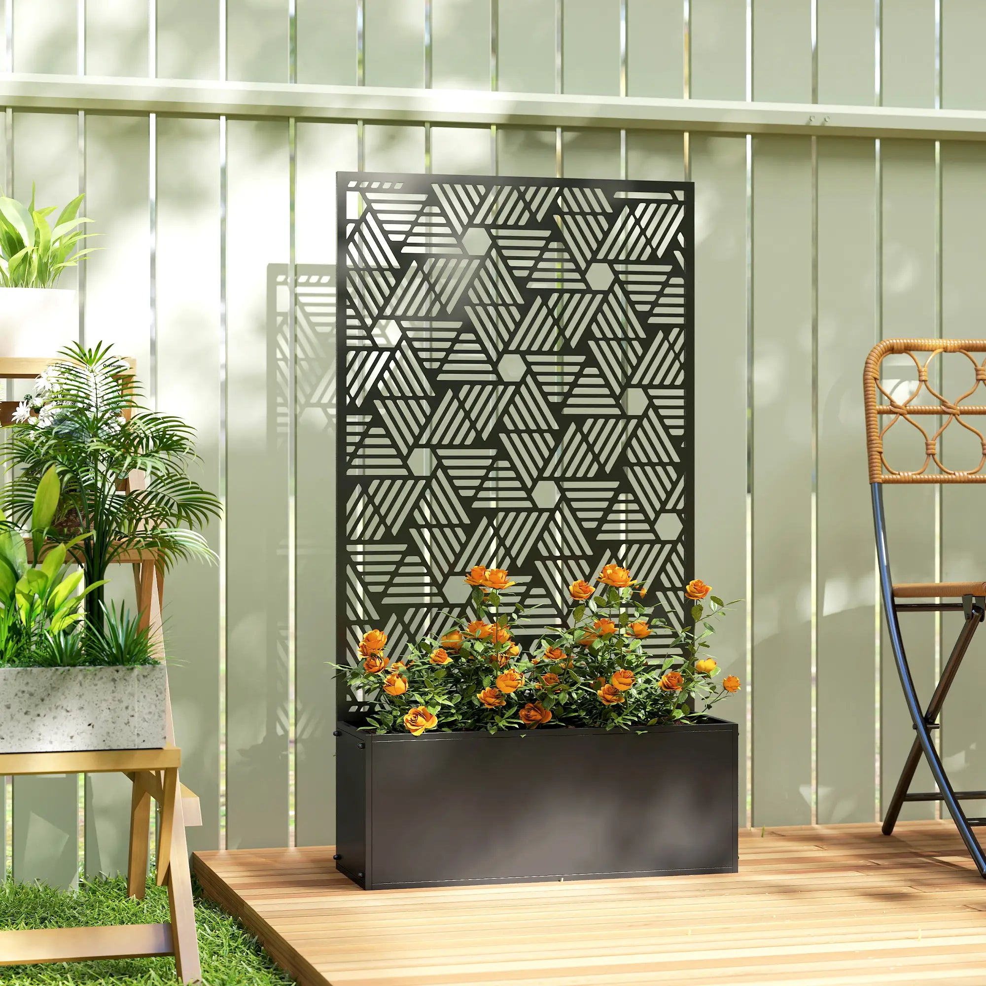 Metal Planter Box With Trellis, 44.5