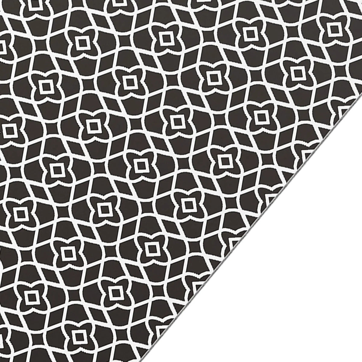 Reversible Outdoor Rug, Waterproof, 9' x 18', Clover, Black and White Outdoor Reversible Rugs at Gallery Canada