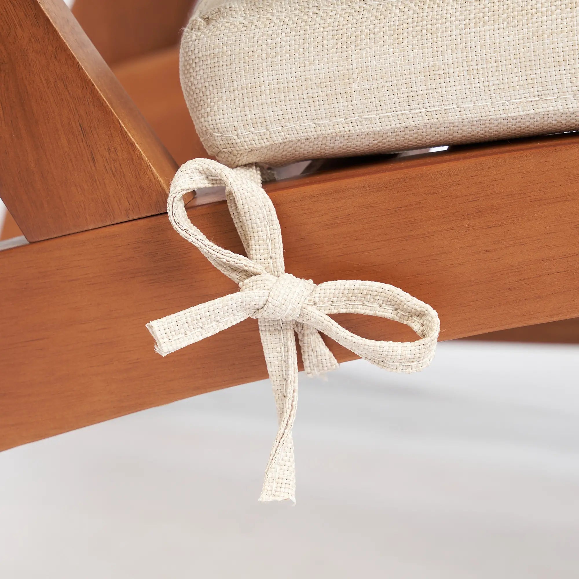 4 Acacia Wood Patio Set, Footstool, Seat Cushions, Cream White Patio Chairs at Gallery Canada