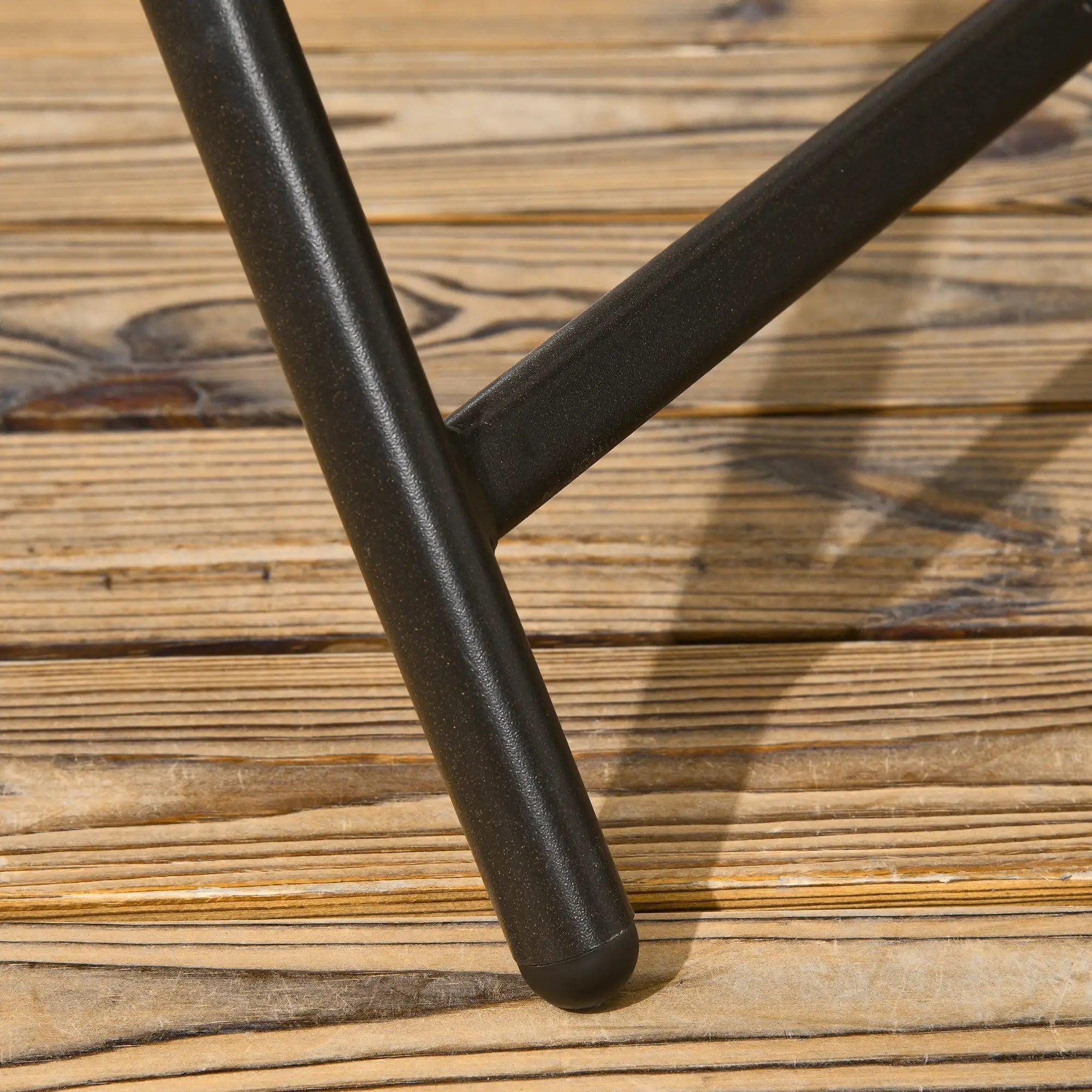 5-Piece Folding Rattan Patio Set, Table and 4 Chairs, Umbrella Hole, Tempered Glass Top, Dark Brown Patio Furniture Sets at Gallery Canada