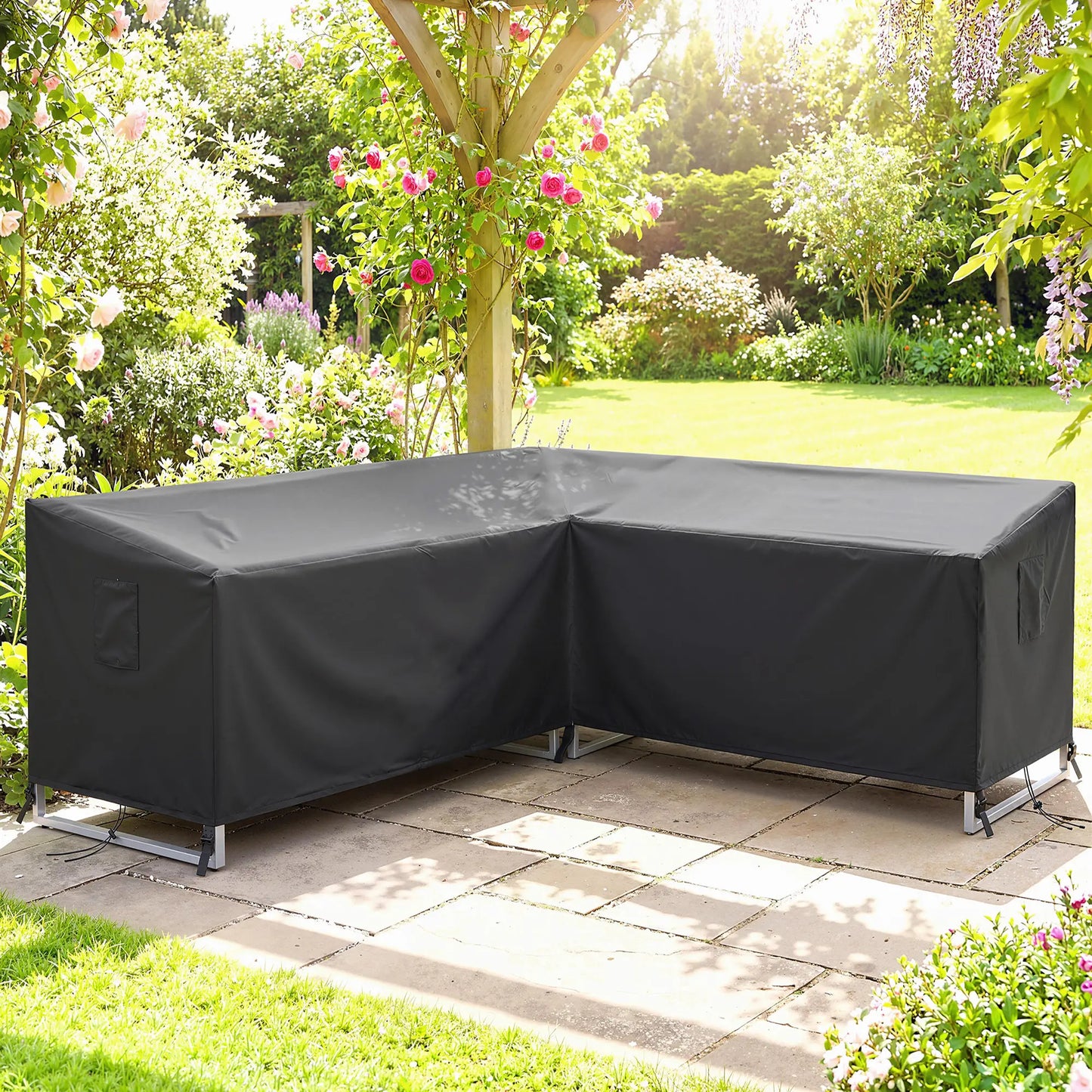 V-Shaped Patio Furniture Cover, Waterproof, 85" x 85", Black Patio Furniture Covers at Gallery Canada