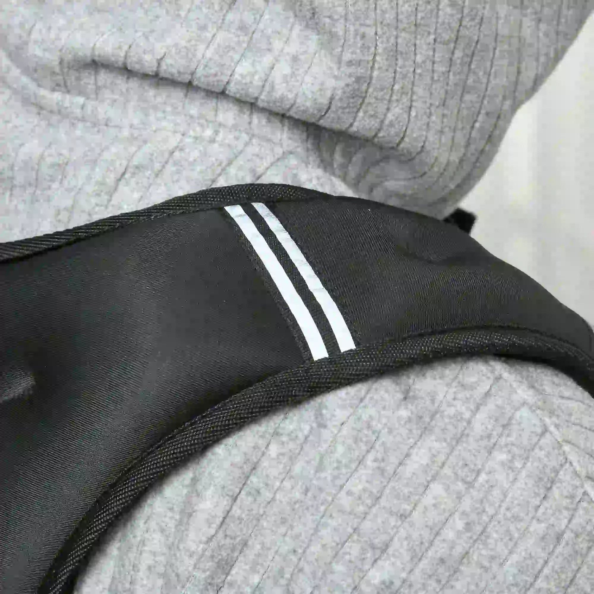 11 lbs Weighted Vest, Adjustable Straps, Pocket, Reflective Strips, Men Women Strength Training Equipment at Gallery Canada