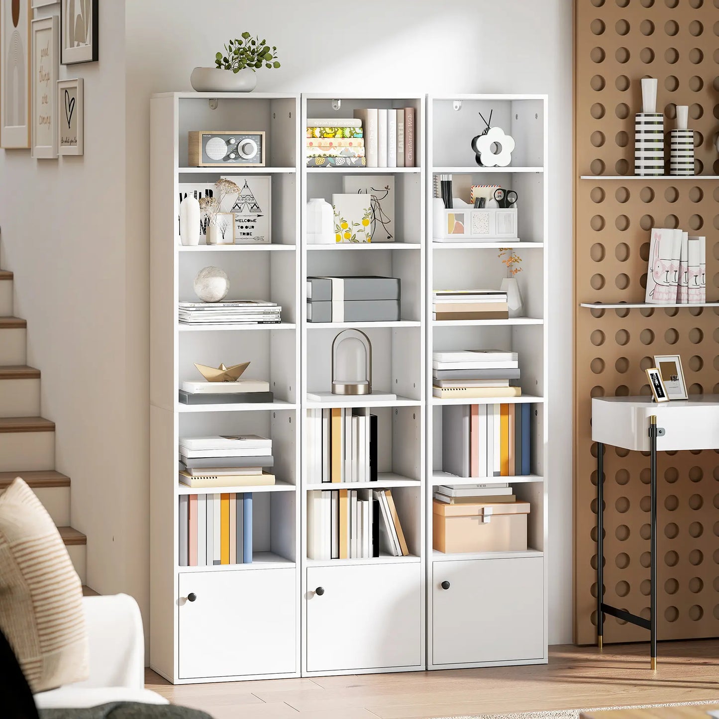 7-Tier Bookcase, Display Shelf with Cabinet, White Display Bookshelves at Gallery Canada