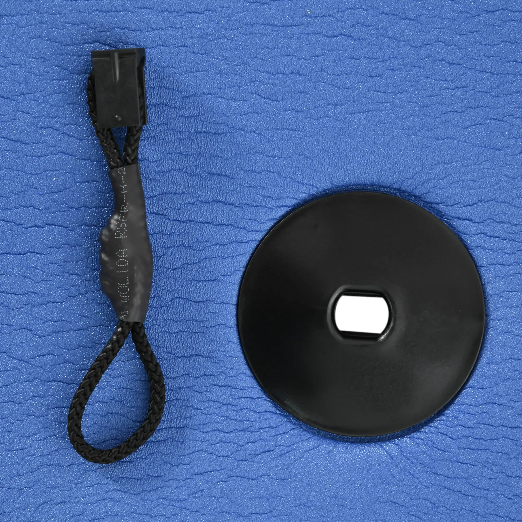 6.5' x 2' Roll-Up Pool Float Mat, for Lake, Ocean, Pool, Blue Water Sports & Boating Supplies at Gallery Canada