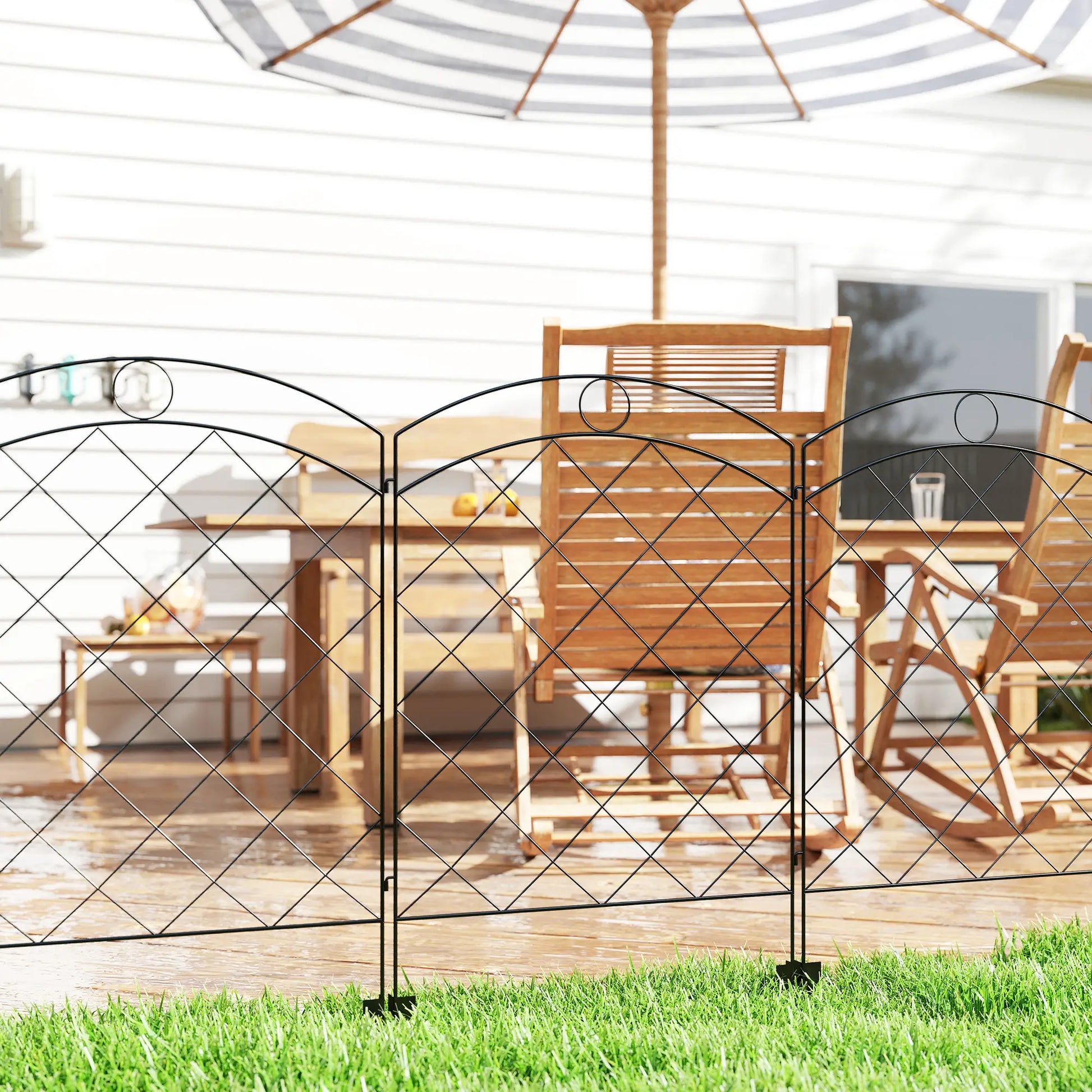 4 Pack Garden Fencing, Decorative Fence Panels, Animal Barrier, Flower Edging, Circle, Black Garden Fences at Gallery Canada