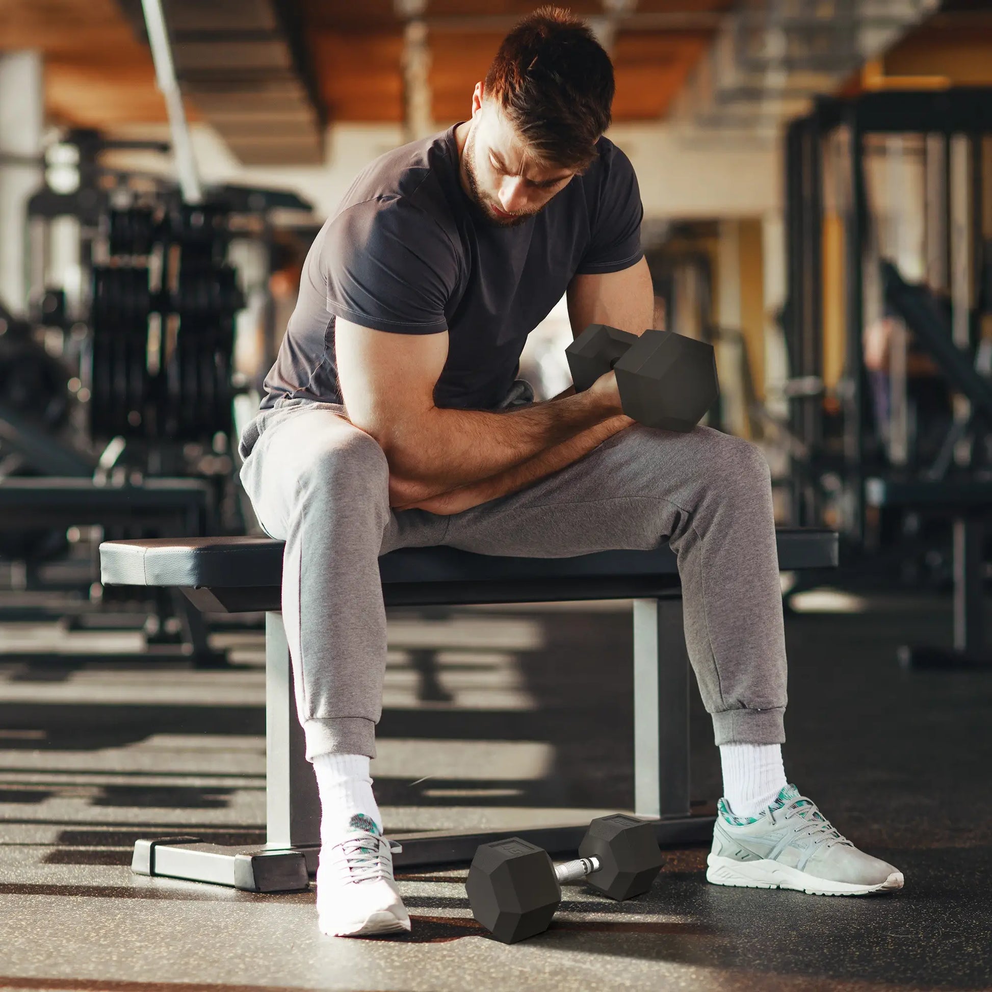 2 x 45lbs Rubber Hex Dumbbells, Fitness Training, Black Dumbbells & Barbells at Gallery Canada