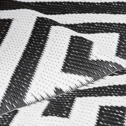 Reversible Outdoor RV Rug, Patio Floor Mat, 5' x 8', Black & White Garden Decor at Gallery Canada