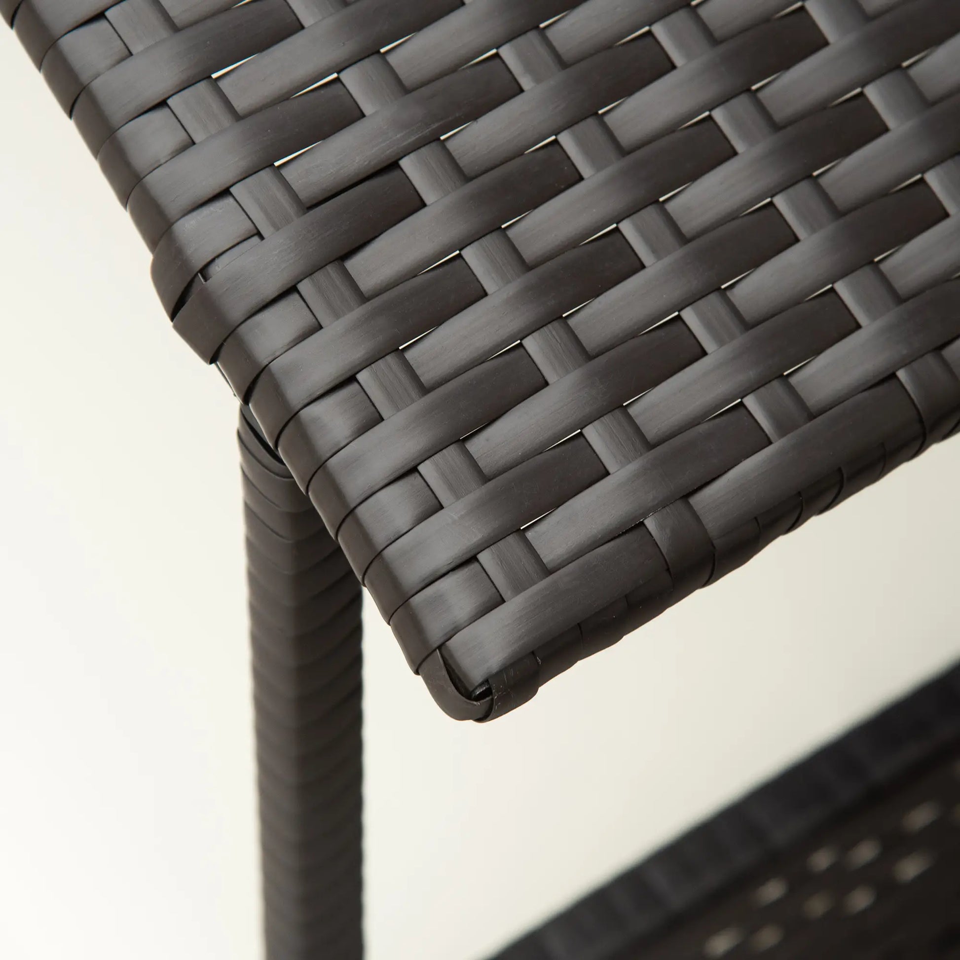 Elevated Rattan Dog House, Wicker Bed with Cushion, Small Medium Dogs, Cream White Houses, Kennels & Pens at Gallery Canada