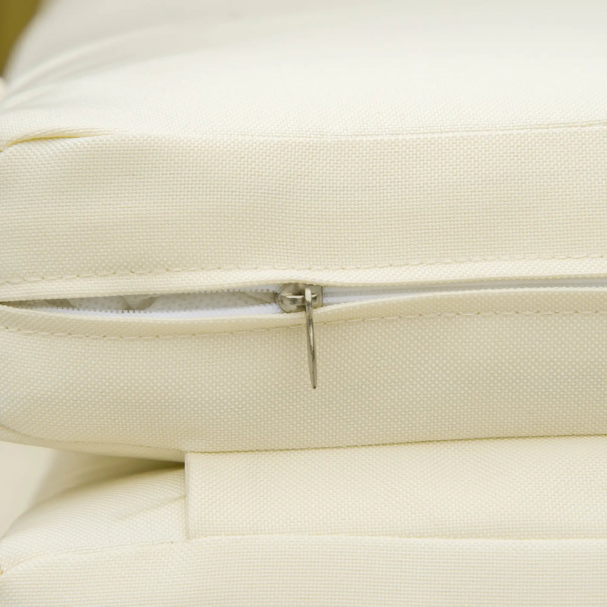 Wooden Folding Chaise Lounge, Outdoor Chair, Adjustable Back, Green Chaise Loungers at Gallery Canada