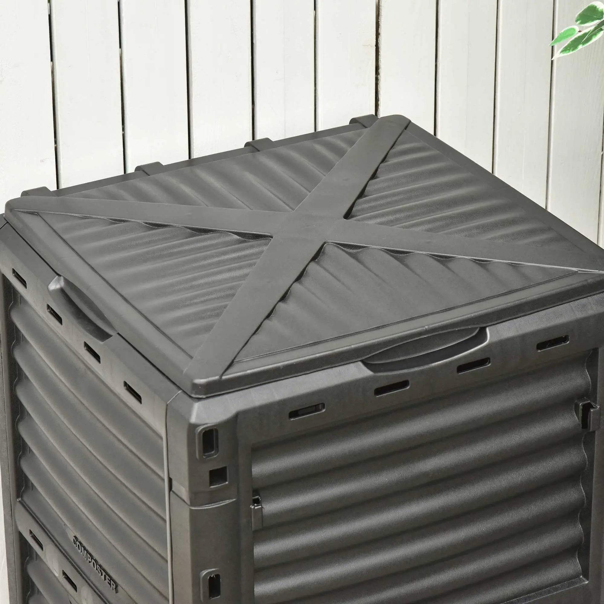 Large Outdoor Compost Bin, 80 Gallon, Easy Assembly, Black Outdoor Compost Bin at Gallery Canada