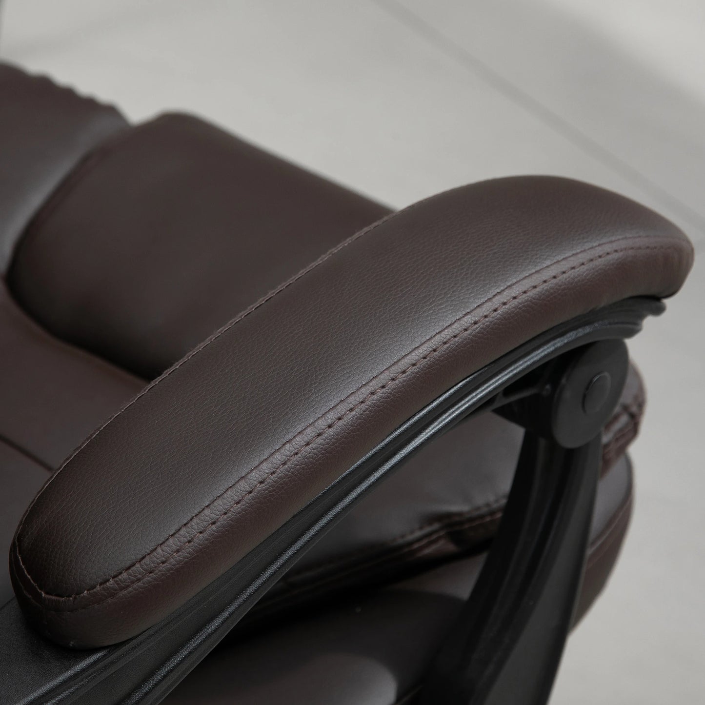 7-Point Vibrating Massage Chair, Reclining Office Chair, Adjustable Height, Brown Massage Chairs at Gallery Canada