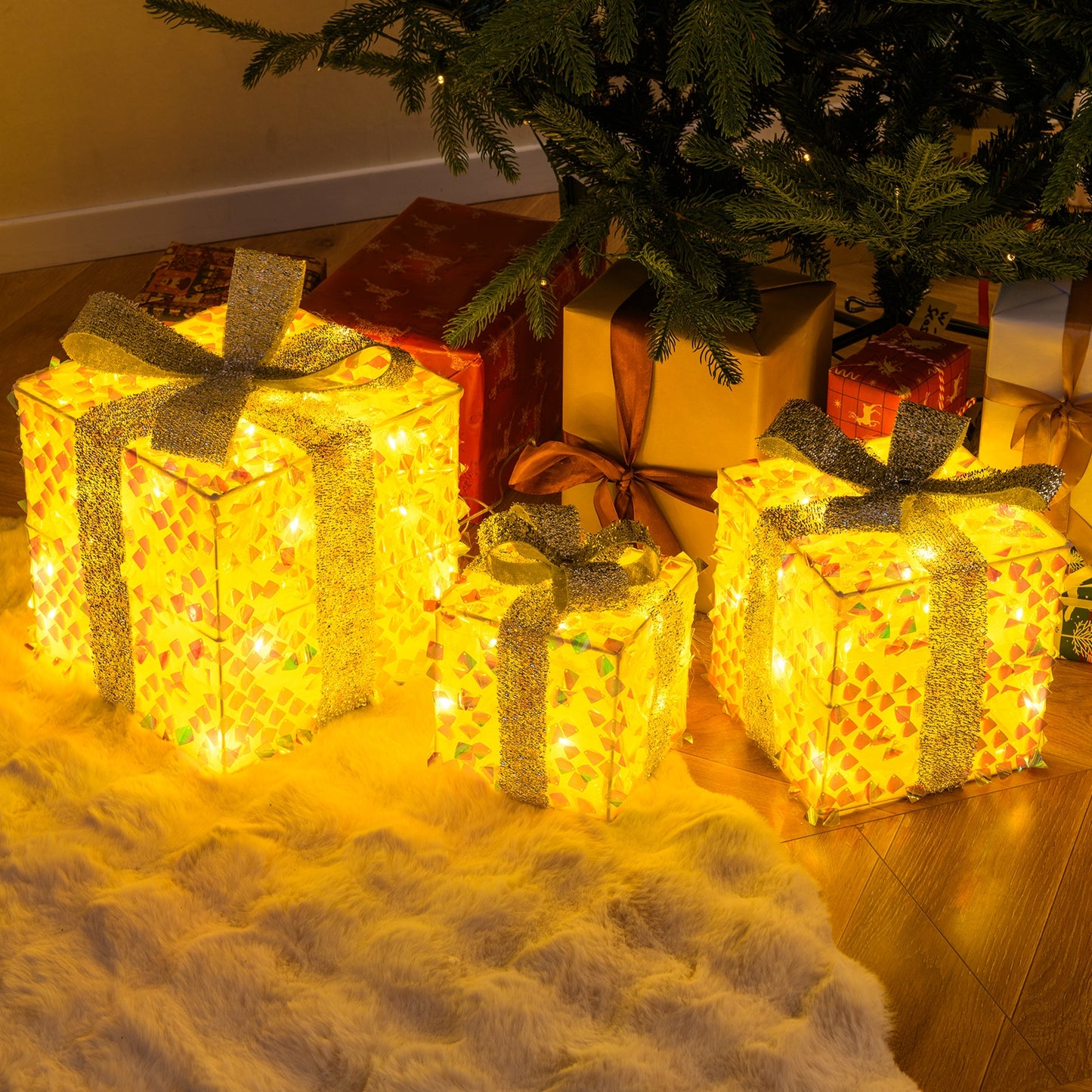 Christmas Lighted Gift Boxes, Pre-Lit 90 LED, White Christmas Decor & Accessories at Gallery Canada
