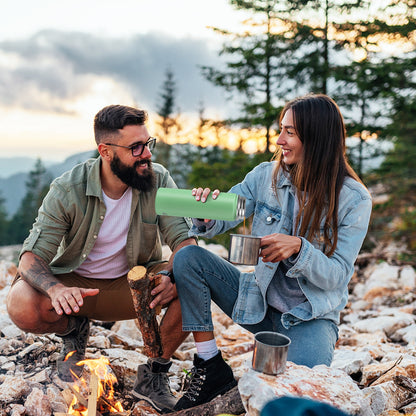 22 Oz Double-walled Insulated Stainless Steel Water Bottle with 2 Lids and Straw, Green Kitchen Utensils at Gallery Canada