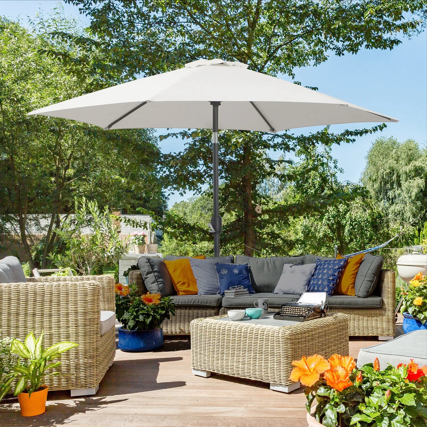 8.5' Round Aluminum Patio Umbrella, 6 Ribs, Tilt Canopy, Cream White Sun Umbrellas at Gallery Canada