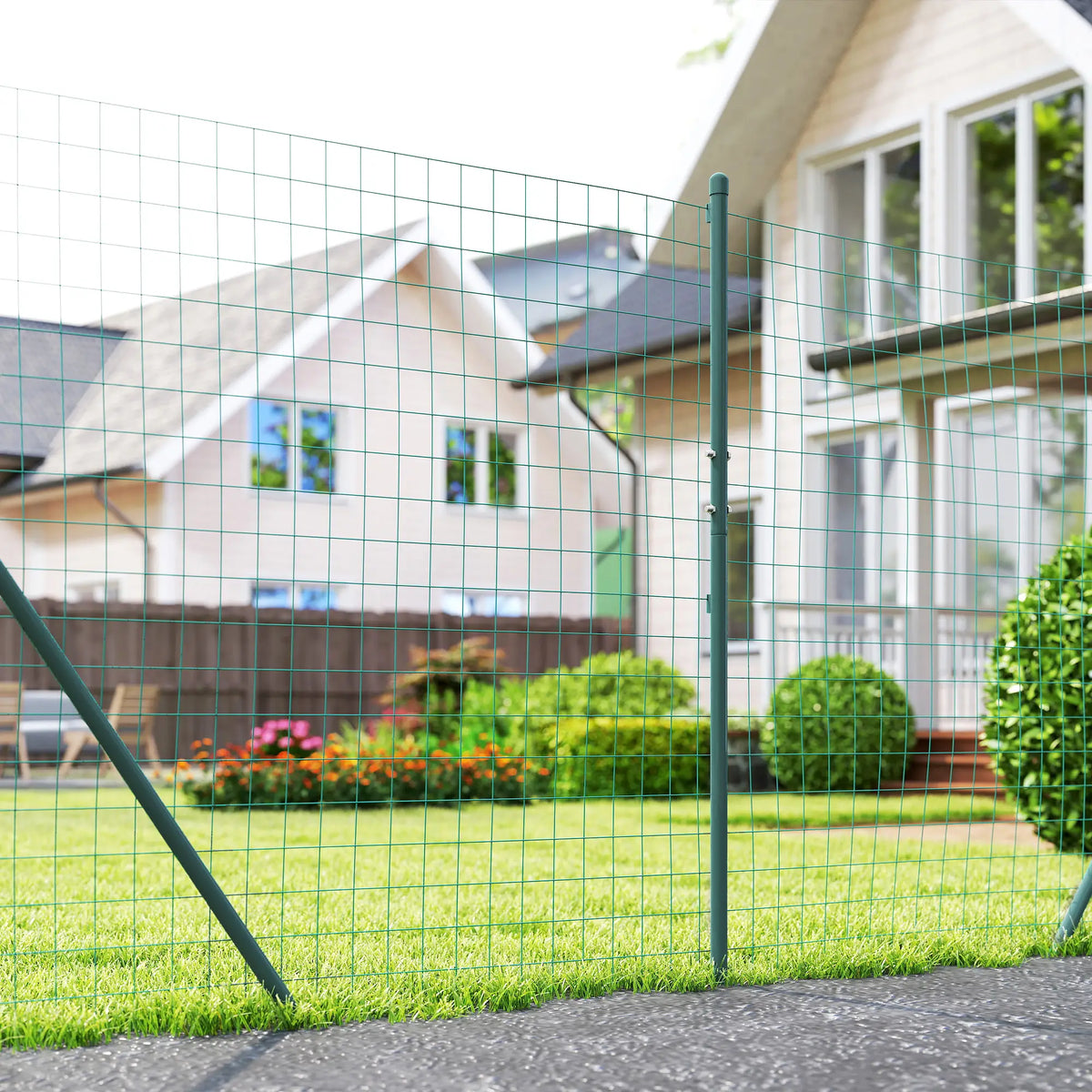 Garden Fence Barrier, Welded Fence Roll, Green Plastic-Coated Steel, Green Garden Fences at Gallery Canada