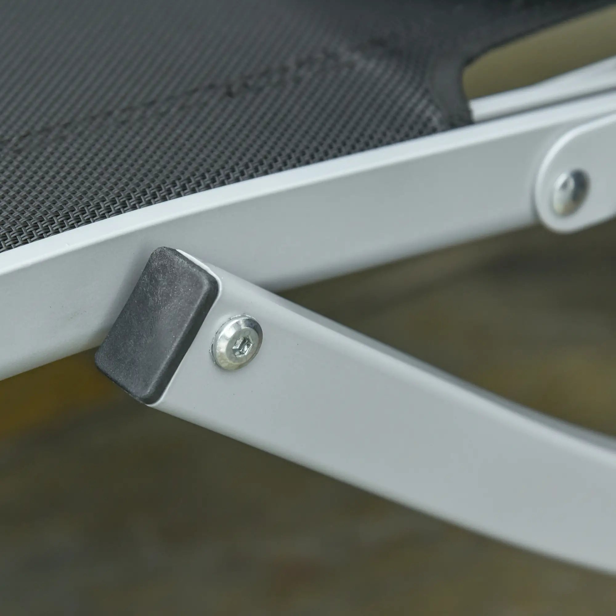 Foldable Pool Chaise Lounge Chairs Set of 2, 264lbs Capacity, Black Lounger Chairs at Gallery Canada