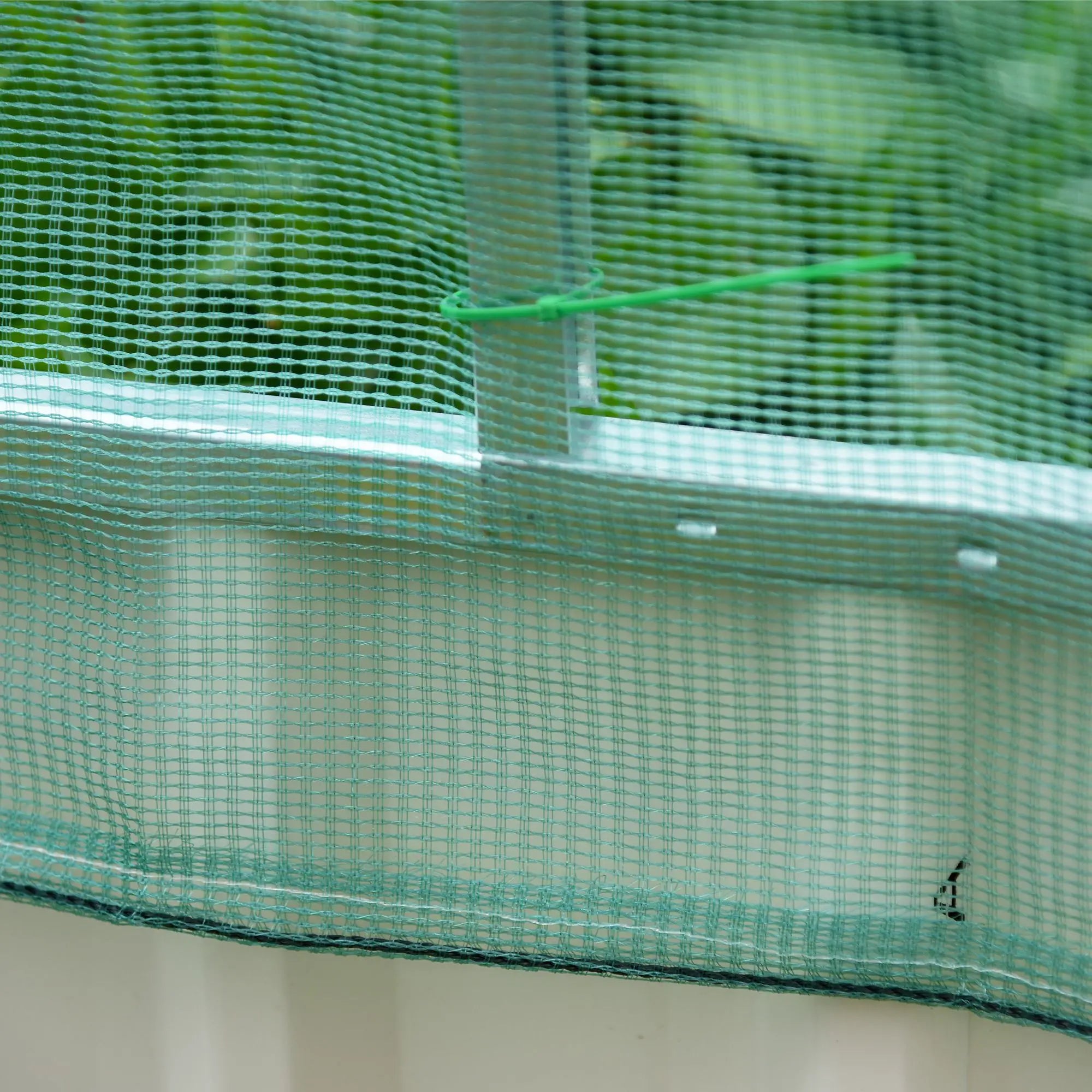 Raised Garden Bed, 5.7 x 3 x 2.3ft Steel Planter Box, Green Galvanized Planter Boxes at Gallery Canada