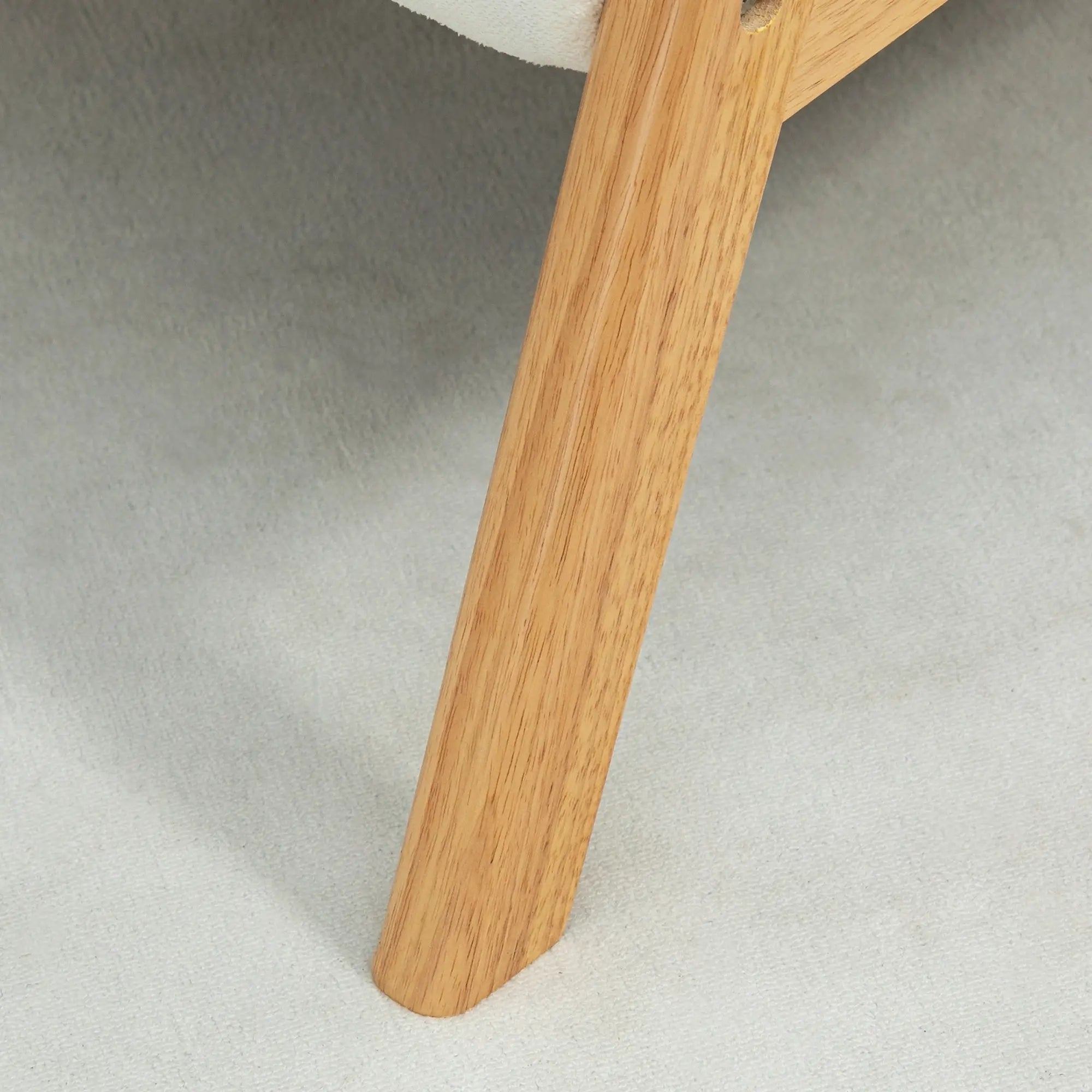 Upholstered Lounge Chair, Rubber Wood Frame, White Accent Chairs at Gallery Canada