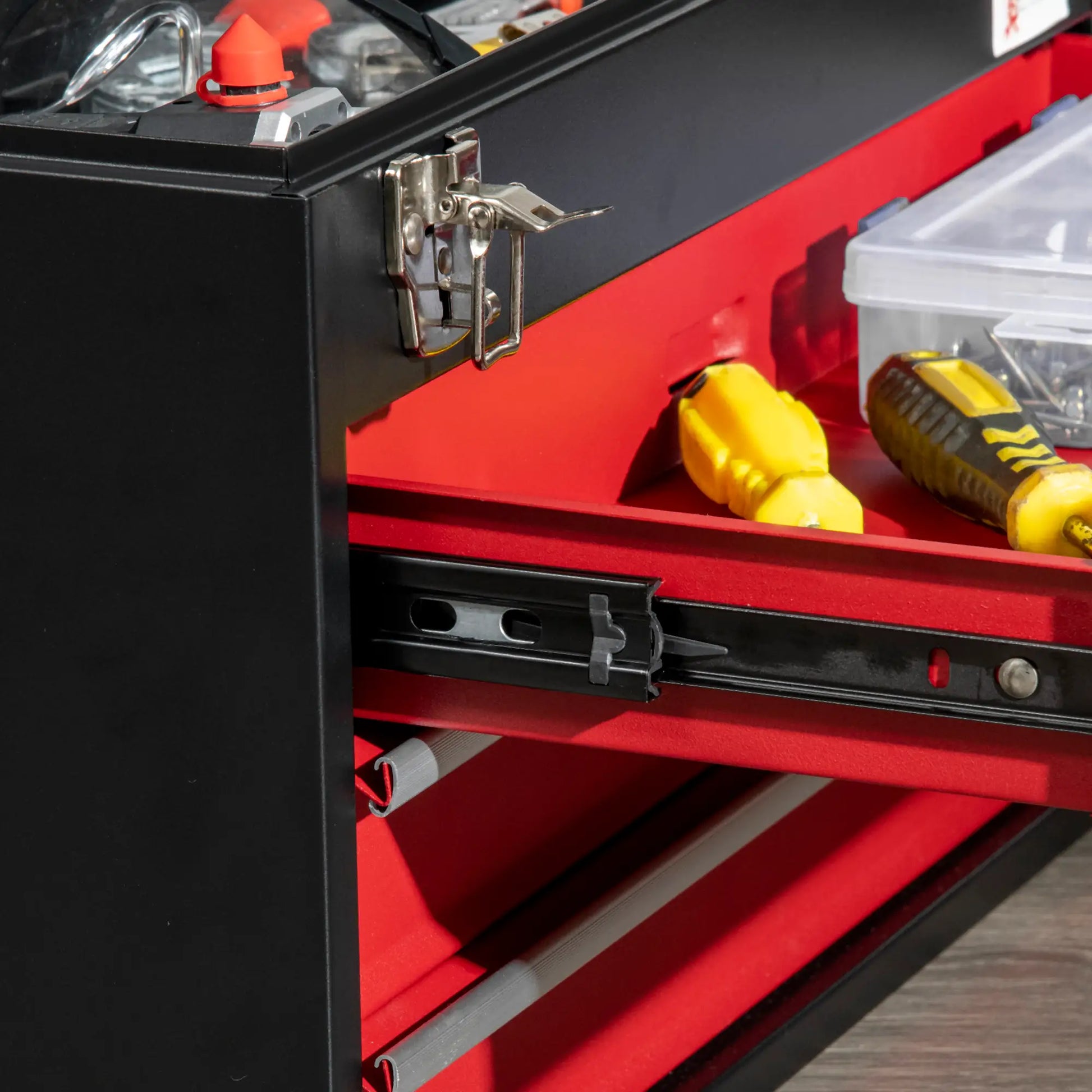20" Portable Metal Tool Box, 3 Drawer Lockable Chest, Red Tool Organizers at Gallery Canada
