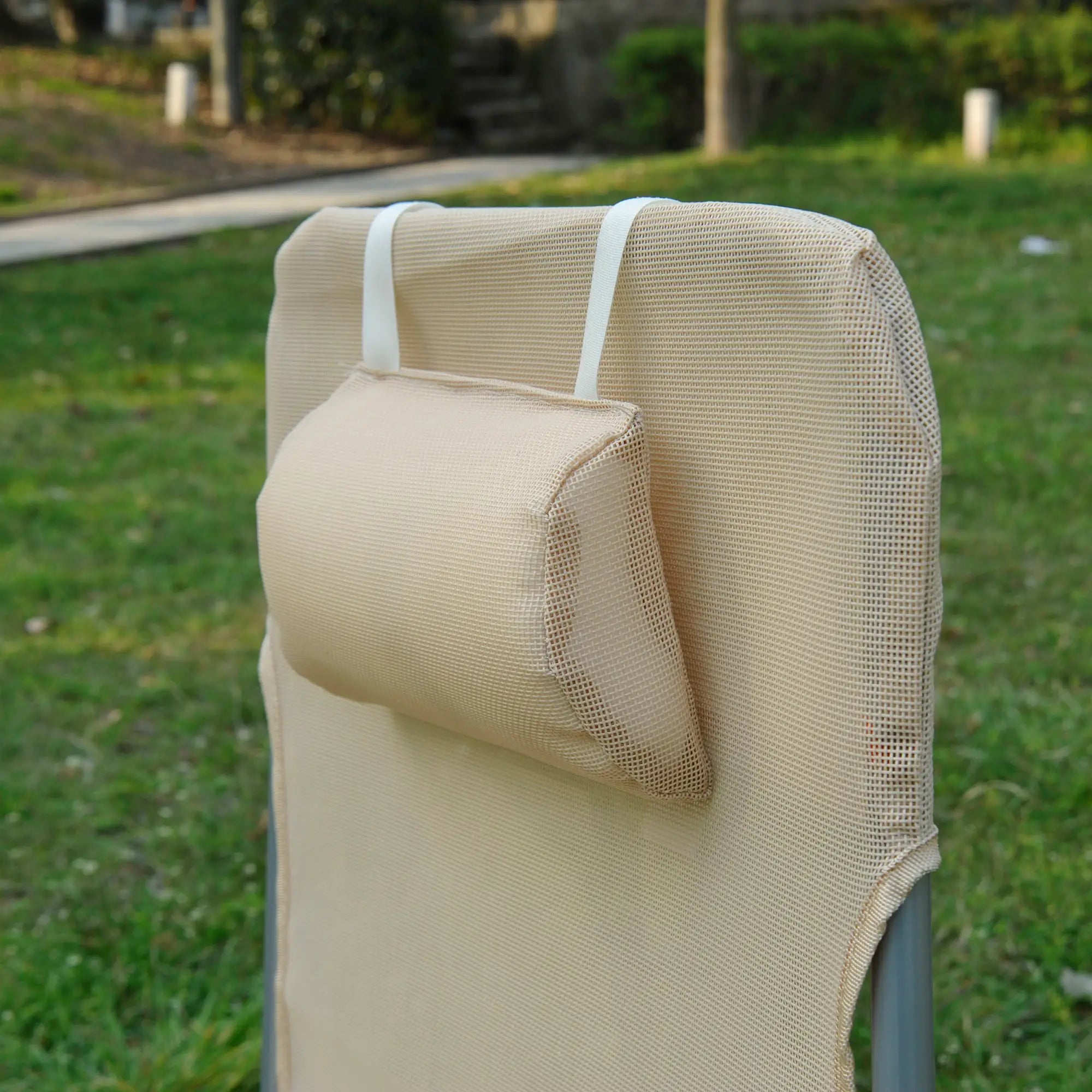Outdoor Lounge Chair, Adjustable Reclining Folding Chaise, Beige Lounger Chairs at Gallery Canada