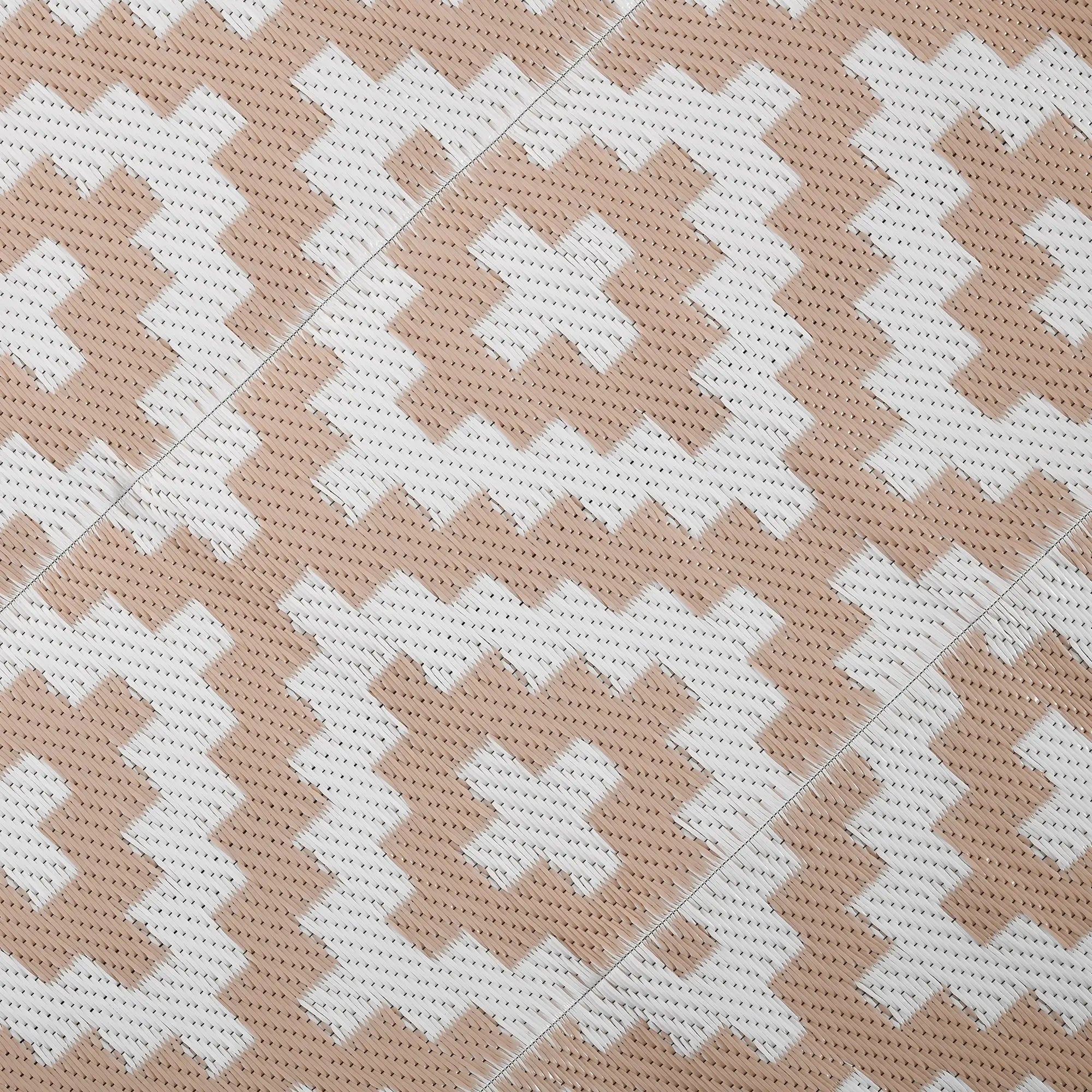 Reversible Outdoor RV Rug, Patio Floor Mat, 6' x 9', White, Coffee Garden Decor at Gallery Canada