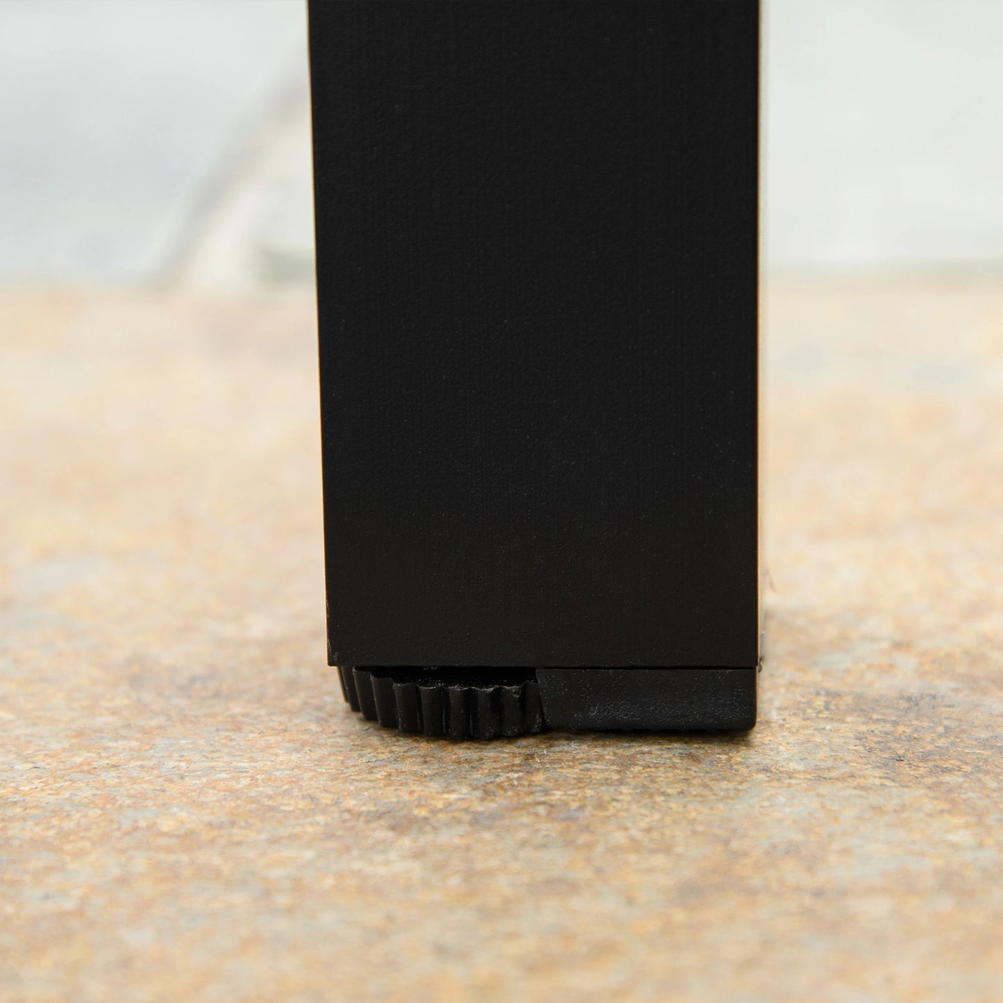 Aluminum Outdoor Dining Table, 55" L x 35.5" W x 29.25" H, Natural Patio Dinning Tables at Gallery Canada