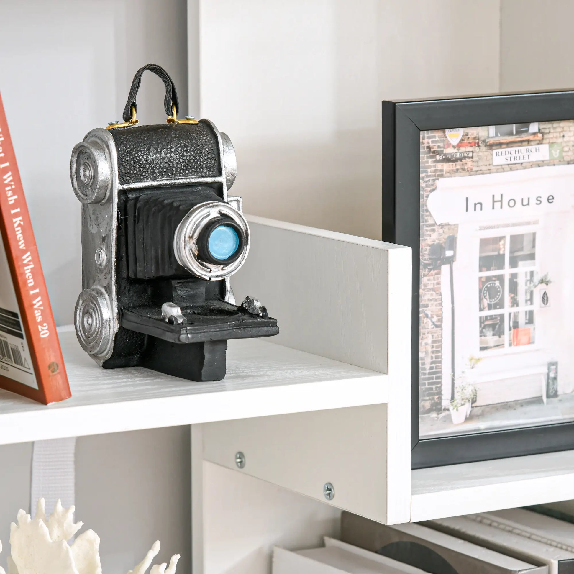 6-Tier Tall Bookcase, Modern Storage Bookshelf, White Display Bookshelves at Gallery Canada
