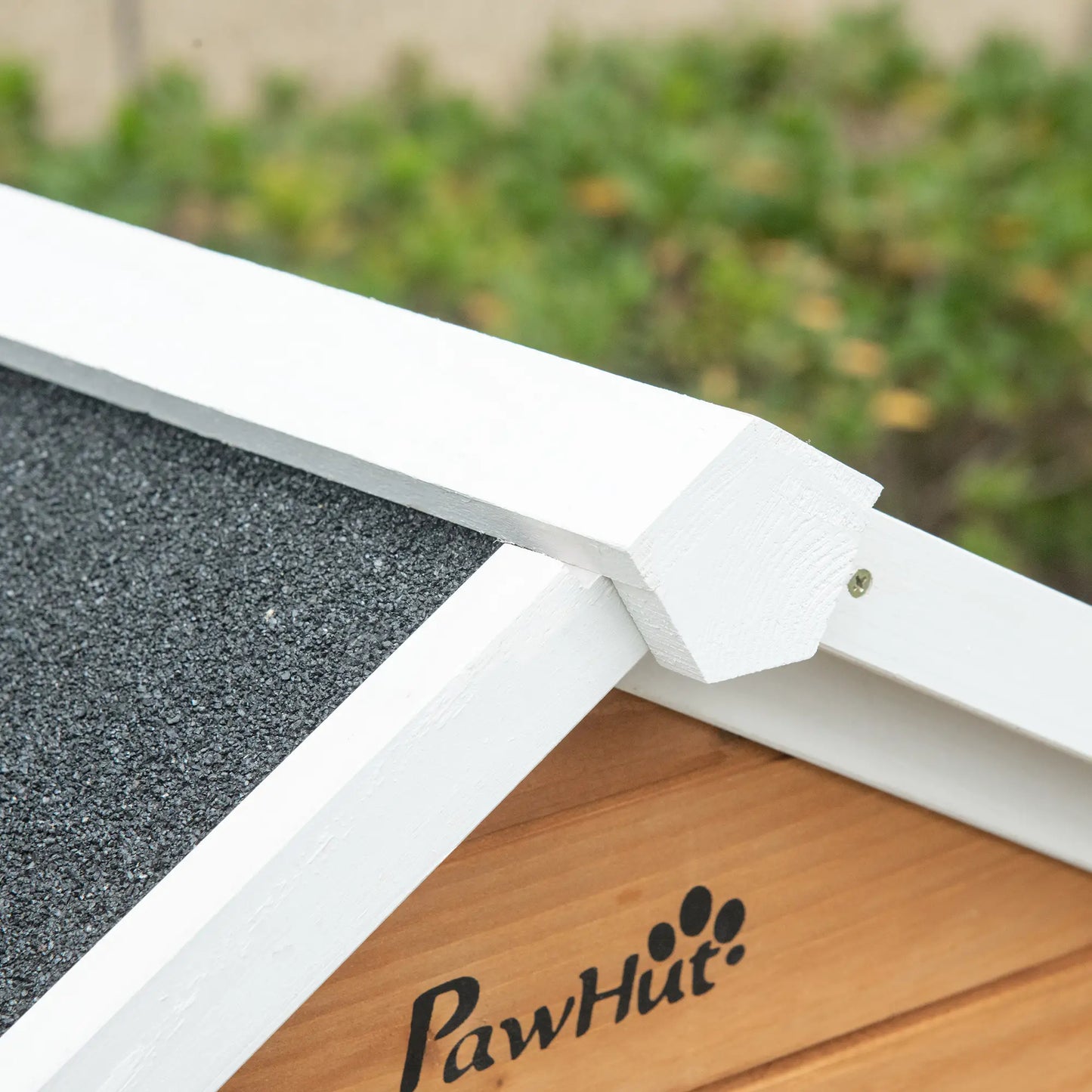 Large Chicken Coop With Nesting Box, For 2-4 Chickens, Orange And White Chicken Coops at Gallery Canada