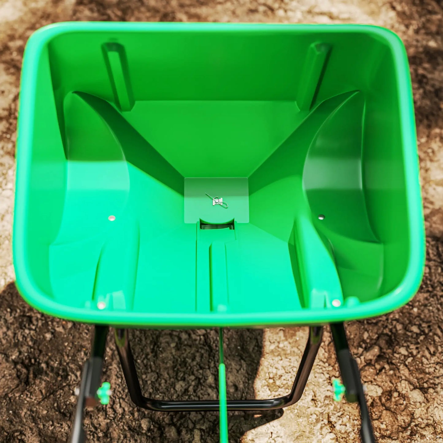 40L Walk-Behind Broadcast Spreader, 8.5" Wheels, 132 LB Capacity Garden Accessories at Gallery Canada