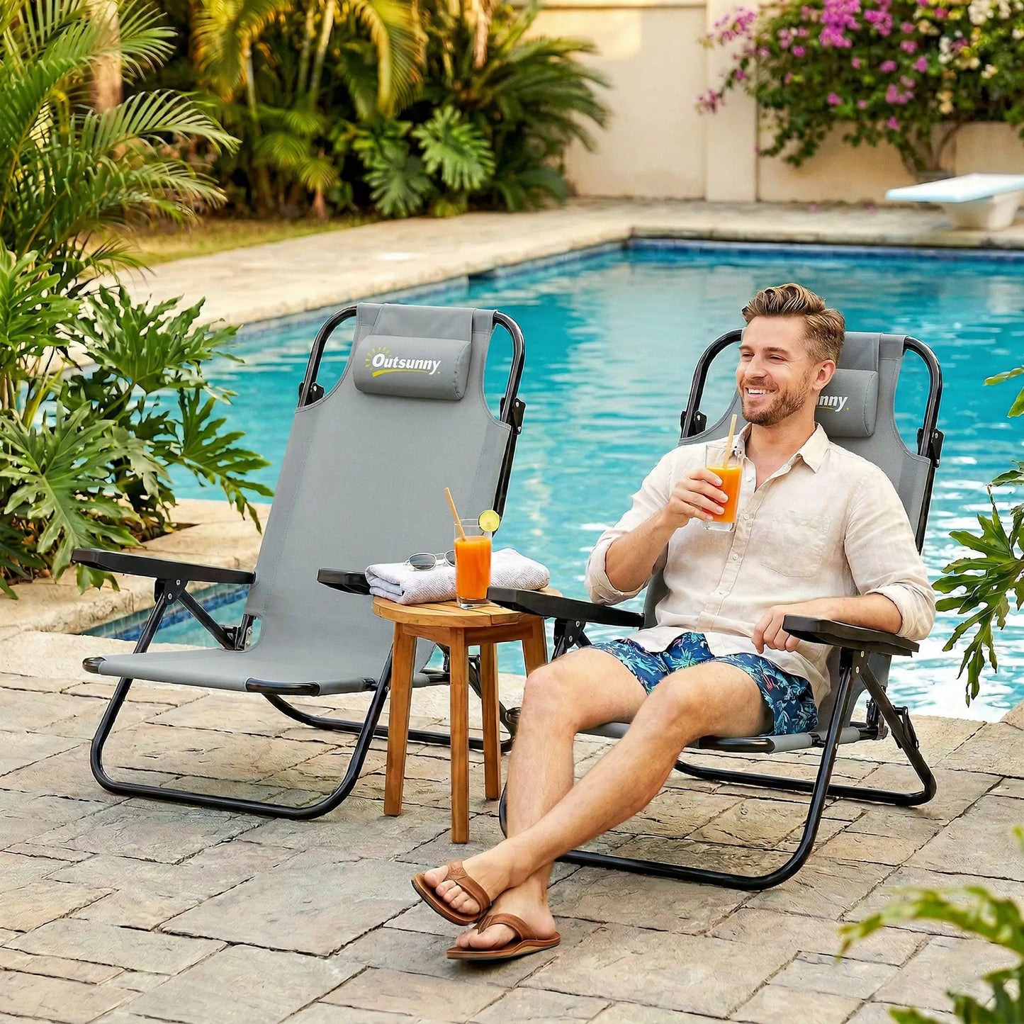 2 Beach Chair, 5-Position Adjustable, Folding Camping Chair, Light Grey Beach Accessories at Gallery Canada