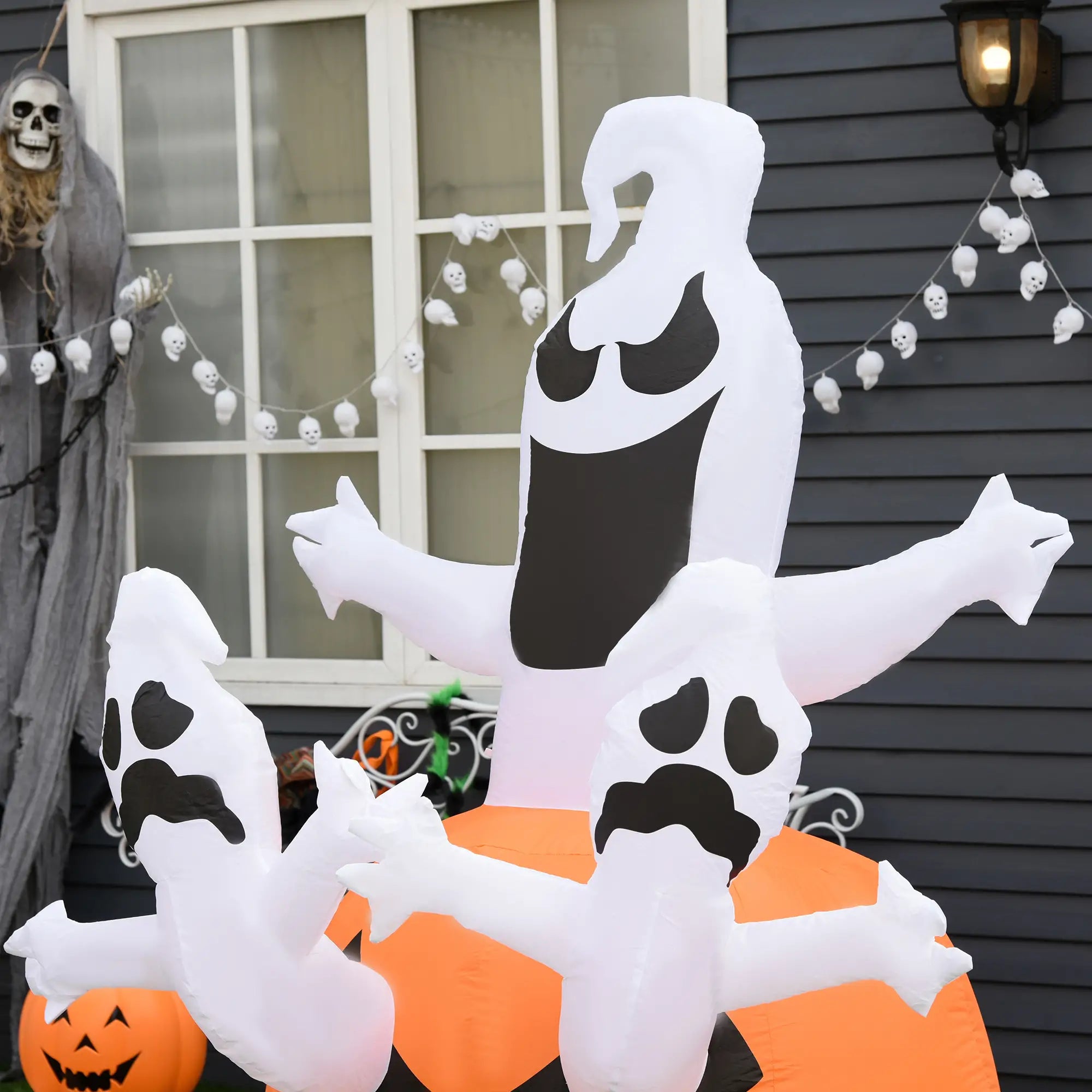 6FT Halloween Inflatable Jack-O-Lantern, Ghosts, LED Lights Halloween Decorations at Gallery Canada