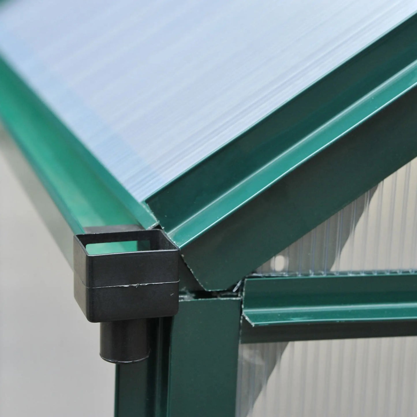 6.2' x 6.3' x 6.6' Clear Polycarbonate Greenhouse, Galvanized Frame, Slide Door Walk In Greenhouses at Gallery Canada