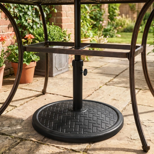 31lbs Concrete Umbrella Base, Round Outdoor Stand, Black Umbrella Bases Black at Gallery Canada