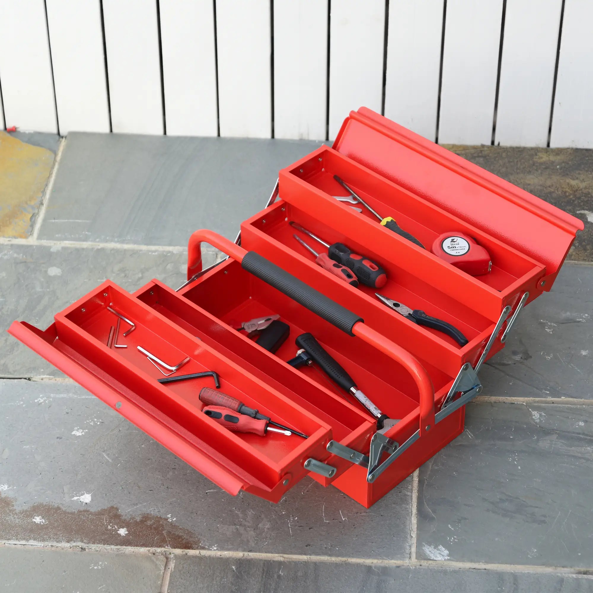 18 Inches Metal Tool Box, 5-Tray Cantilever Steel Chest, Red Tool Organizers at Gallery Canada