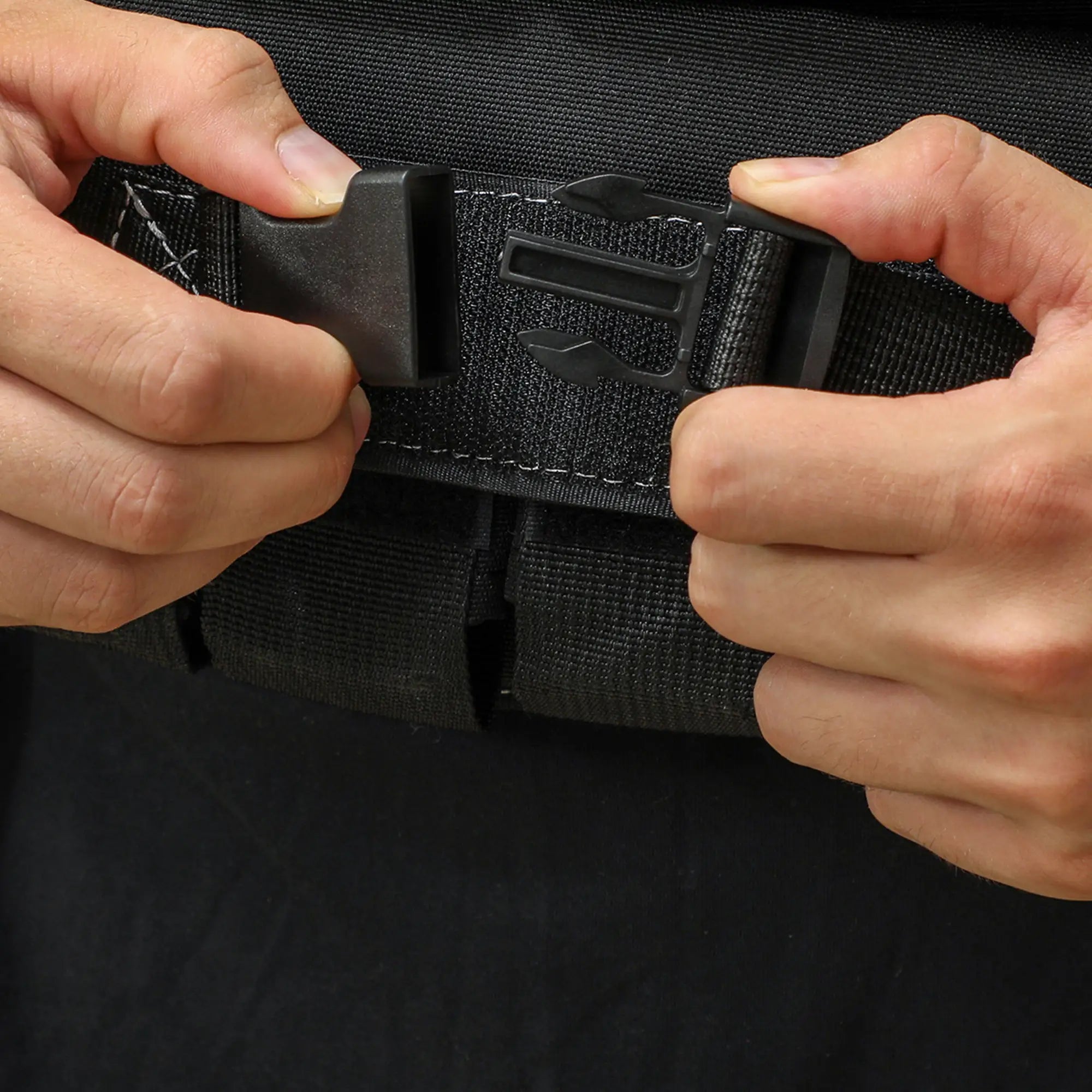 44 LBS Adjustable Weighted Vest, Snug Fit for Running Strength Training Strength Training Equipment at Gallery Canada