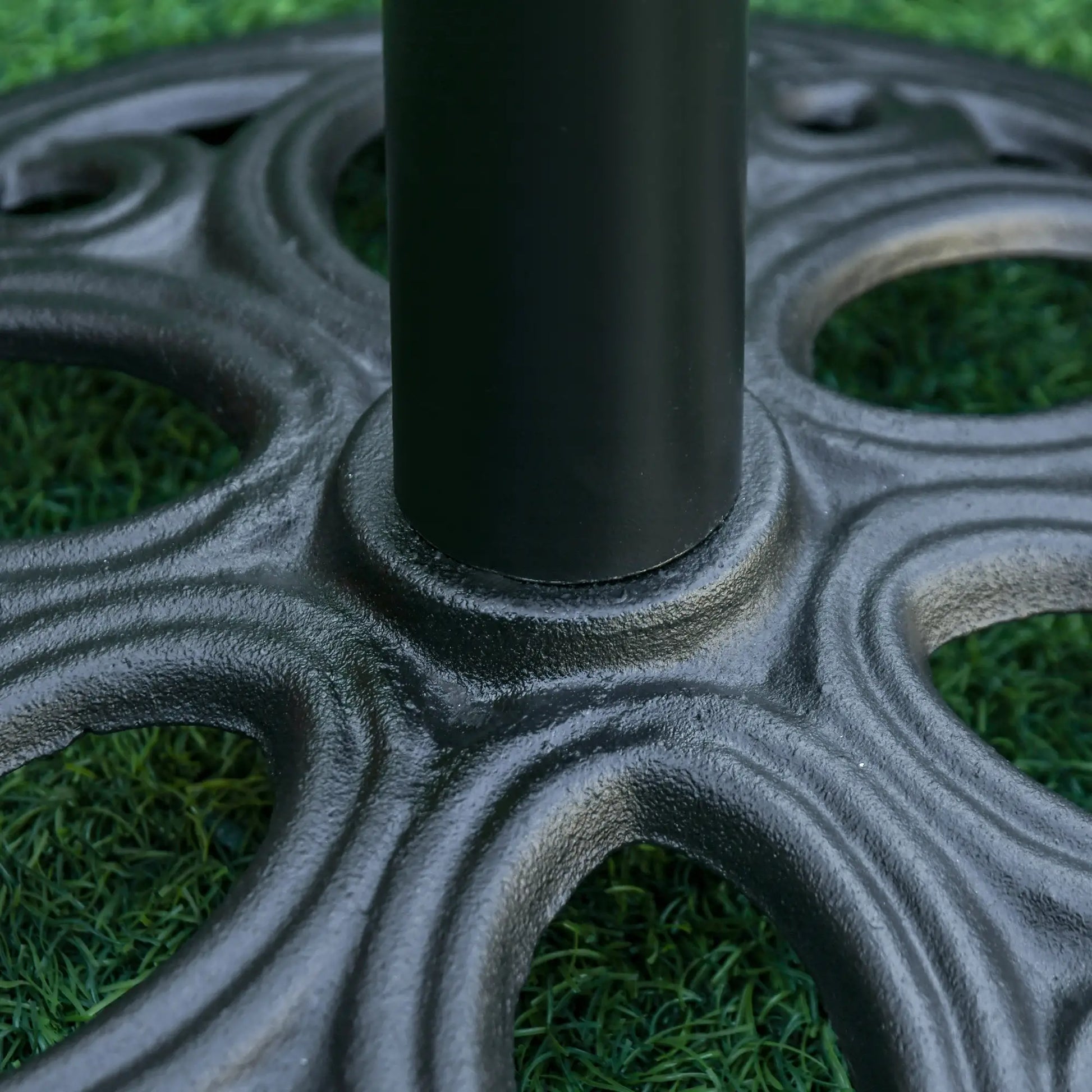 Round Cast Iron Umbrella Base Stand, Outdoor Patio Garden, Fits 1.5" Pole, Black Umbrella Bases at Gallery Canada