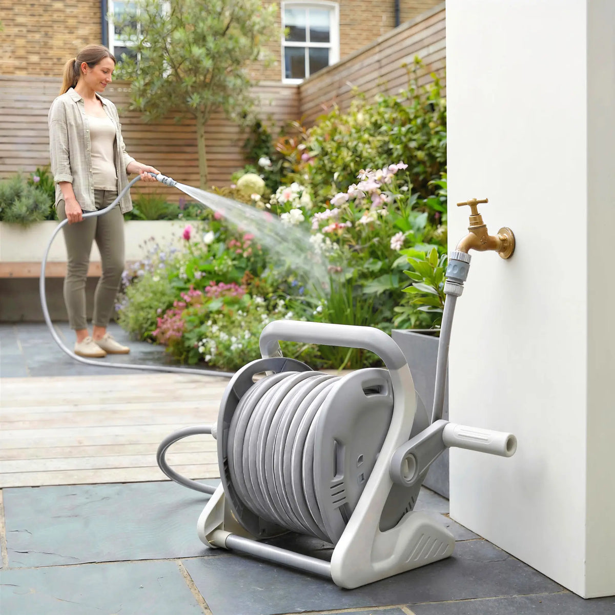 Portable Garden Hose Reel, 1/2" x 66ft Wall Mounted, Grey Garden Accessories at Gallery Canada