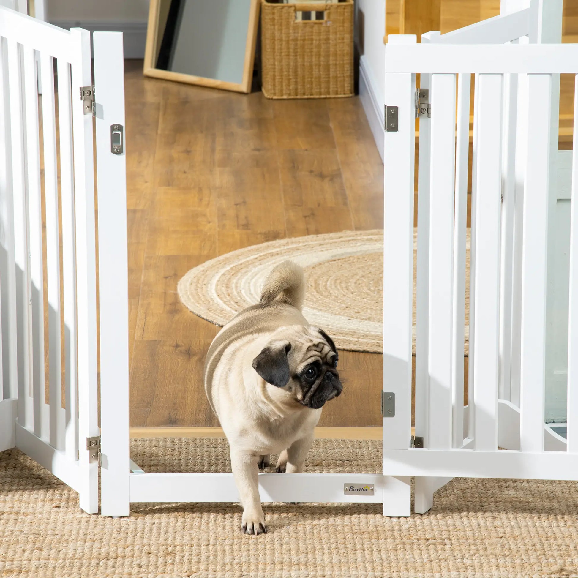 31.5"H Foldable Dog Gate with Door, 3 Panels, White Houses, Kennels & Pens at Gallery Canada