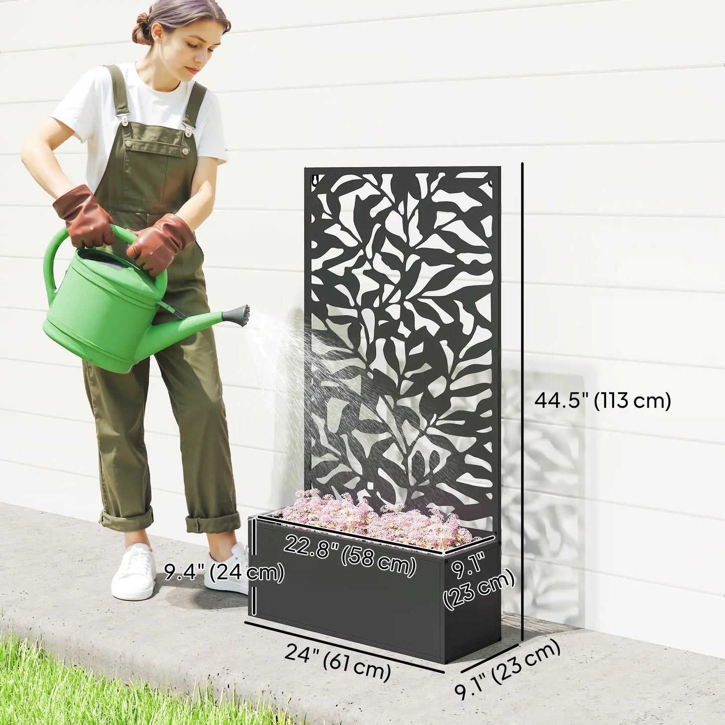 Raised Garden Bed With Trellis, 24" x 9.1" x 44.5", Black Galvanized Planter Boxes at Gallery Canada