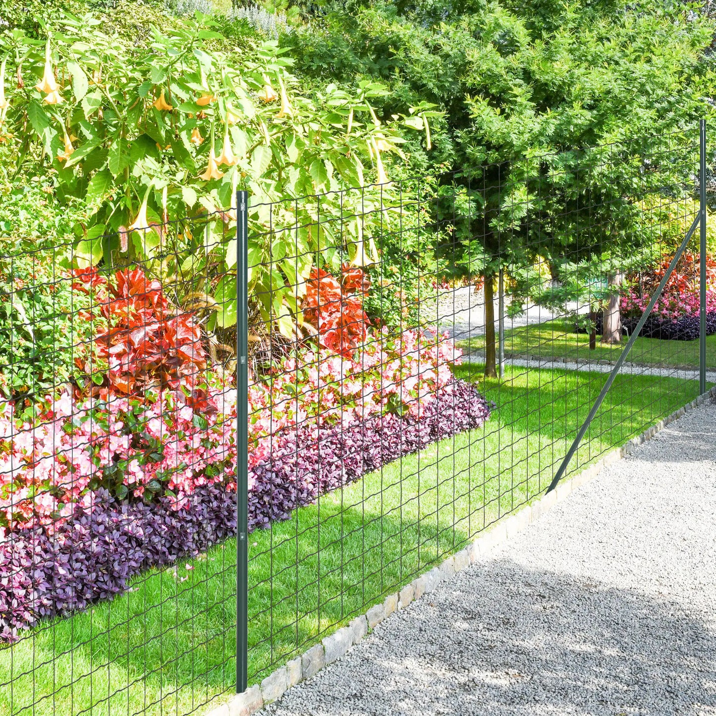 Garden Fence Barrier, Welded Fence Roll, Green Plastic-Coated Steel, Green Garden Fences at Gallery Canada