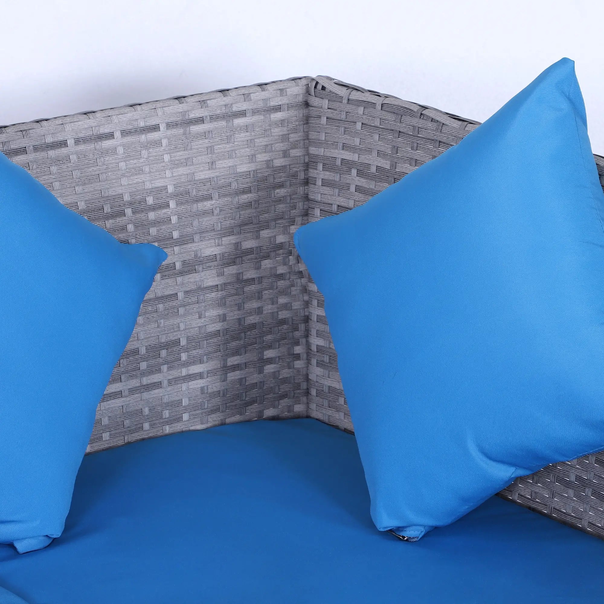 5-Piece Wicker Patio Set, Table, Ottomans, Bright Blue, Blue Patio Furniture Sets at Gallery Canada